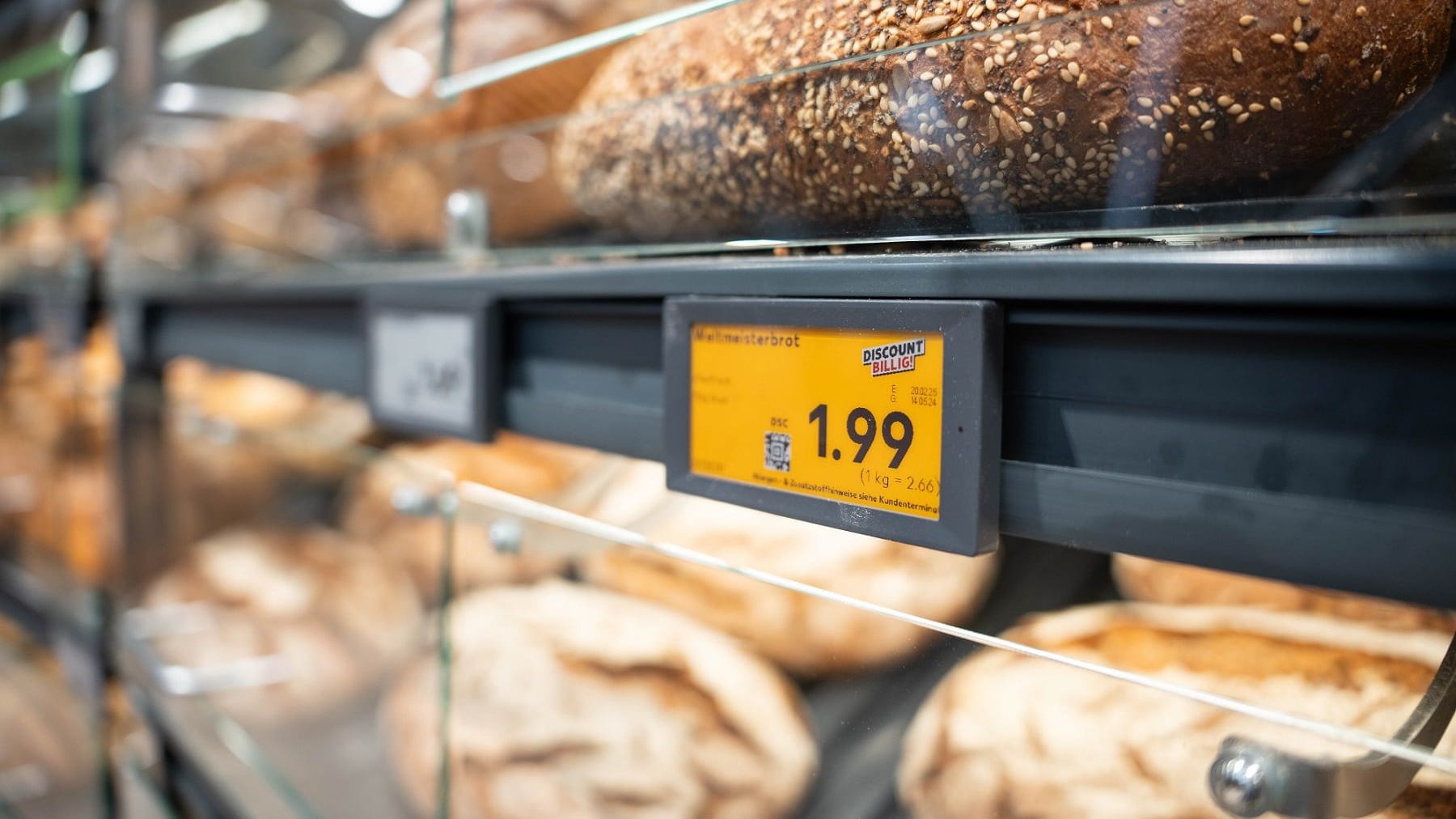 Die Bäckereien der Kauflandfilialen nutzen jetzt digitale Preisschilder. Die Bäckereien der Kauflandfilialen nutzen jetzt digitale Preisschilder.
