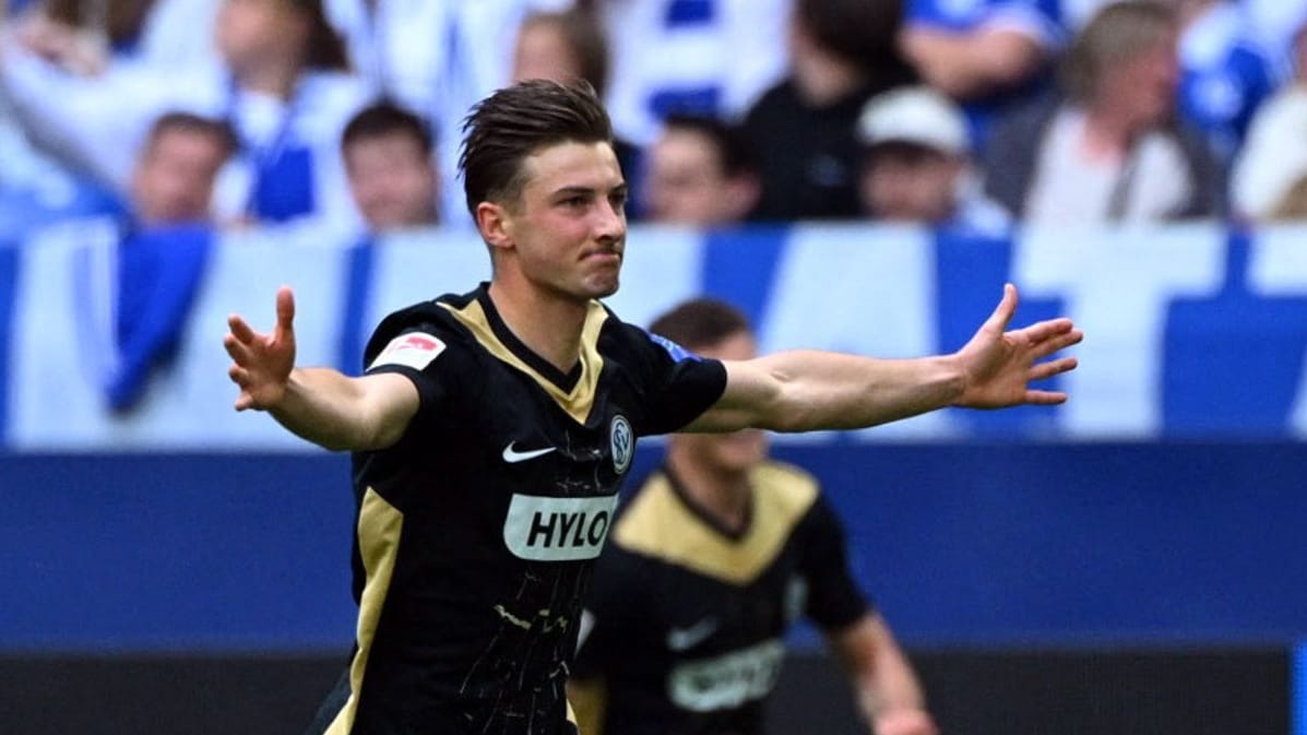 SOCCER-GERMANY-S04-ELV/REPORT SOCCER-GERMANY-S04-ELV/REPORT