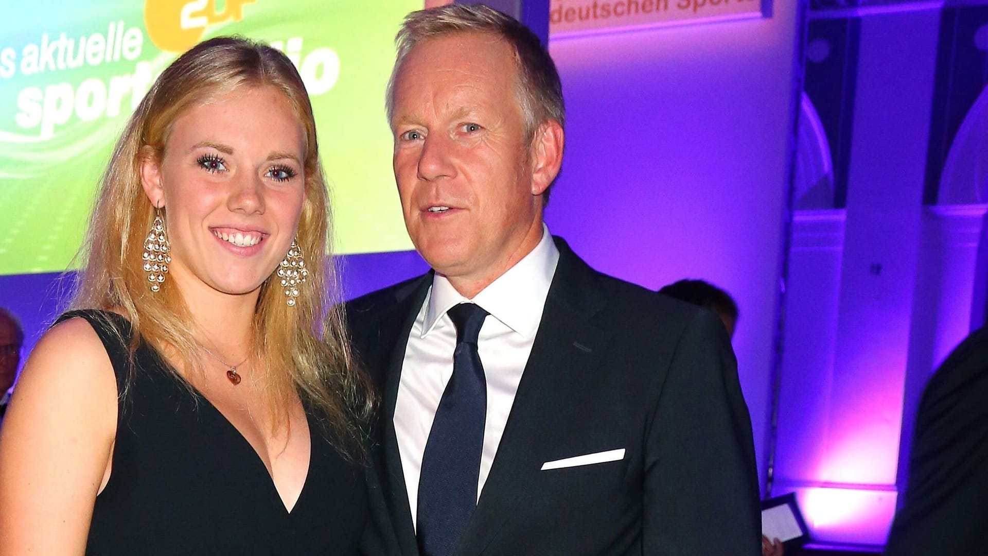 Johannes B. Kerner mit Tochter Emily: Vor zehn Jahren nahm der Moderator seine Tochter auf ein ZDF-Event mit. Johannes B. Kerner mit Tochter Emily: Vor zehn Jahren nahm der Moderator seine Tochter auf ein ZDF-Event mit.