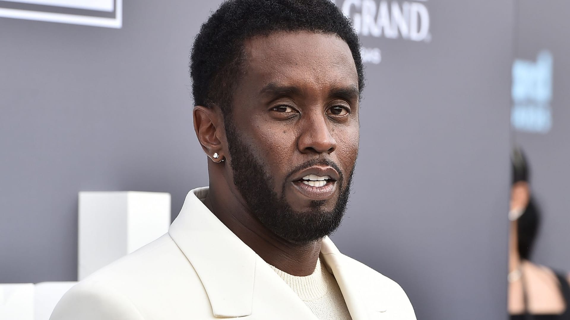 Sean "Diddy" Combs: Er sitzt nach zahlreichen Anklagen wegen Sexualverbrechen in Untersuchungshaft. Sean "Diddy" Combs: Er sitzt nach zahlreichen Anklagen wegen Sexualverbrechen in Untersuchungshaft.