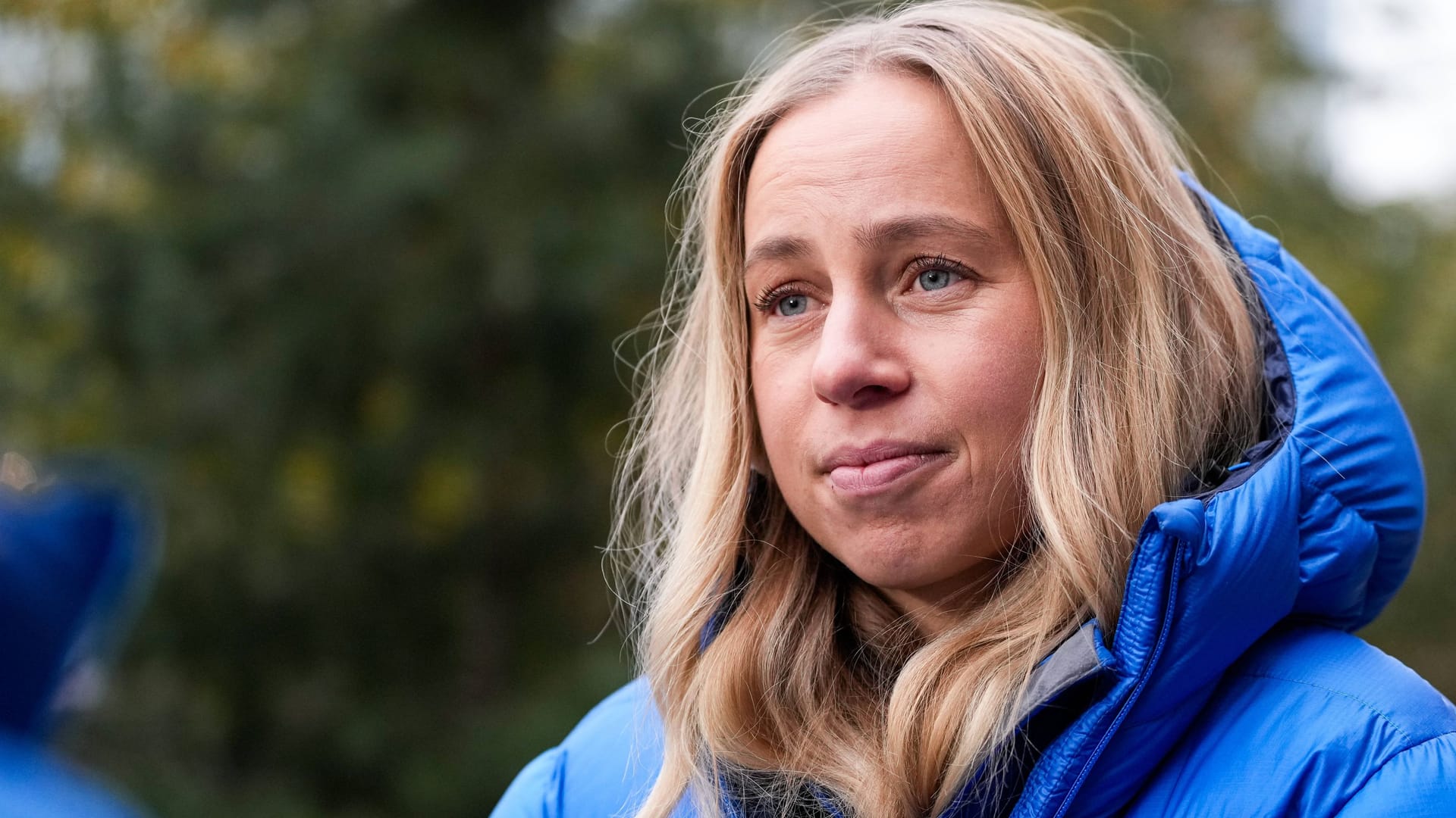 Tiril Eckhoff: Die ehemalige Weltklasse-Biathletin ist heute Expertin beim norwegischen Sender TV2. Tiril Eckhoff: Die ehemalige Weltklasse-Biathletin ist heute Expertin beim norwegischen Sender TV2.