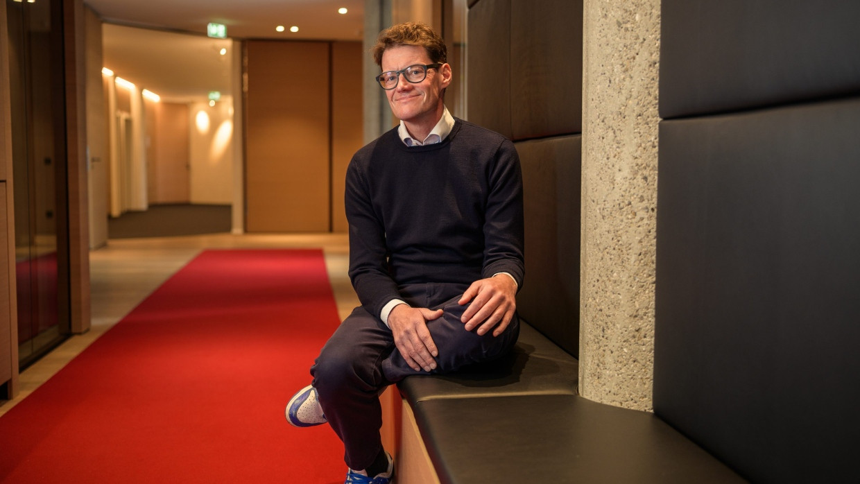 Seit Oktober 2023 steht Tobias Holzmüller an der Spitze der GEMA.