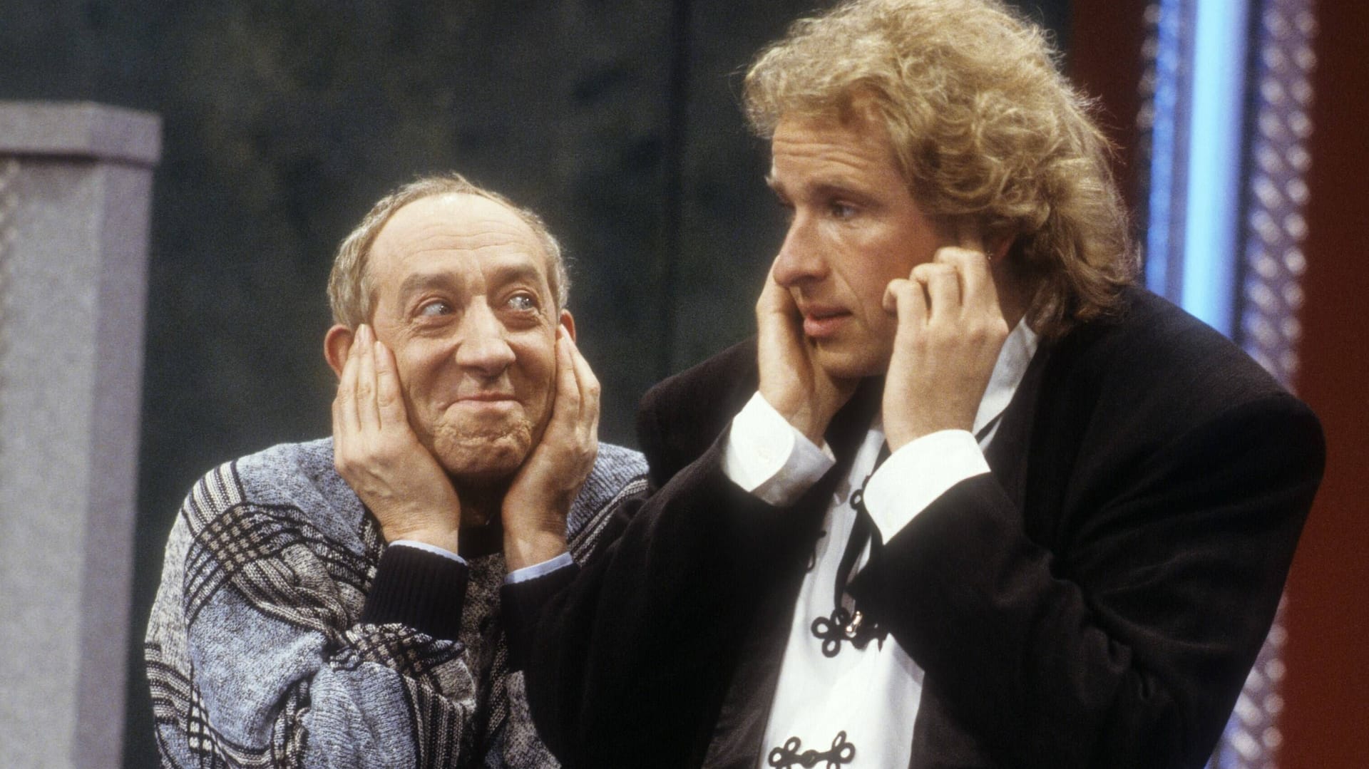 Thomas Gottschalk mit Dieter Hallervorden: Hier 1988 im ZDF bei "Wetten, dass..?". Thomas Gottschalk mit Dieter Hallervorden: Hier 1988 im ZDF bei "Wetten, dass..?".