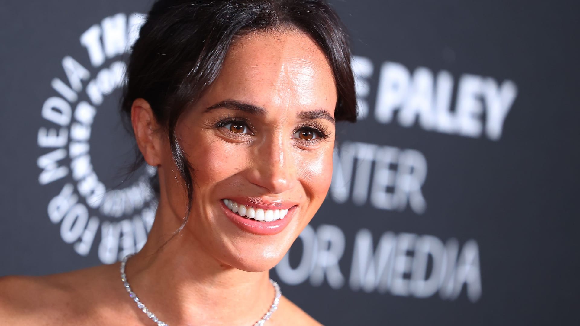 Herzogin Meghan: Sie zeigt ein Bild, auf dem ihr Sohn zu sehen ist. Herzogin Meghan: Sie zeigt ein Bild, auf dem ihr Sohn zu sehen ist.