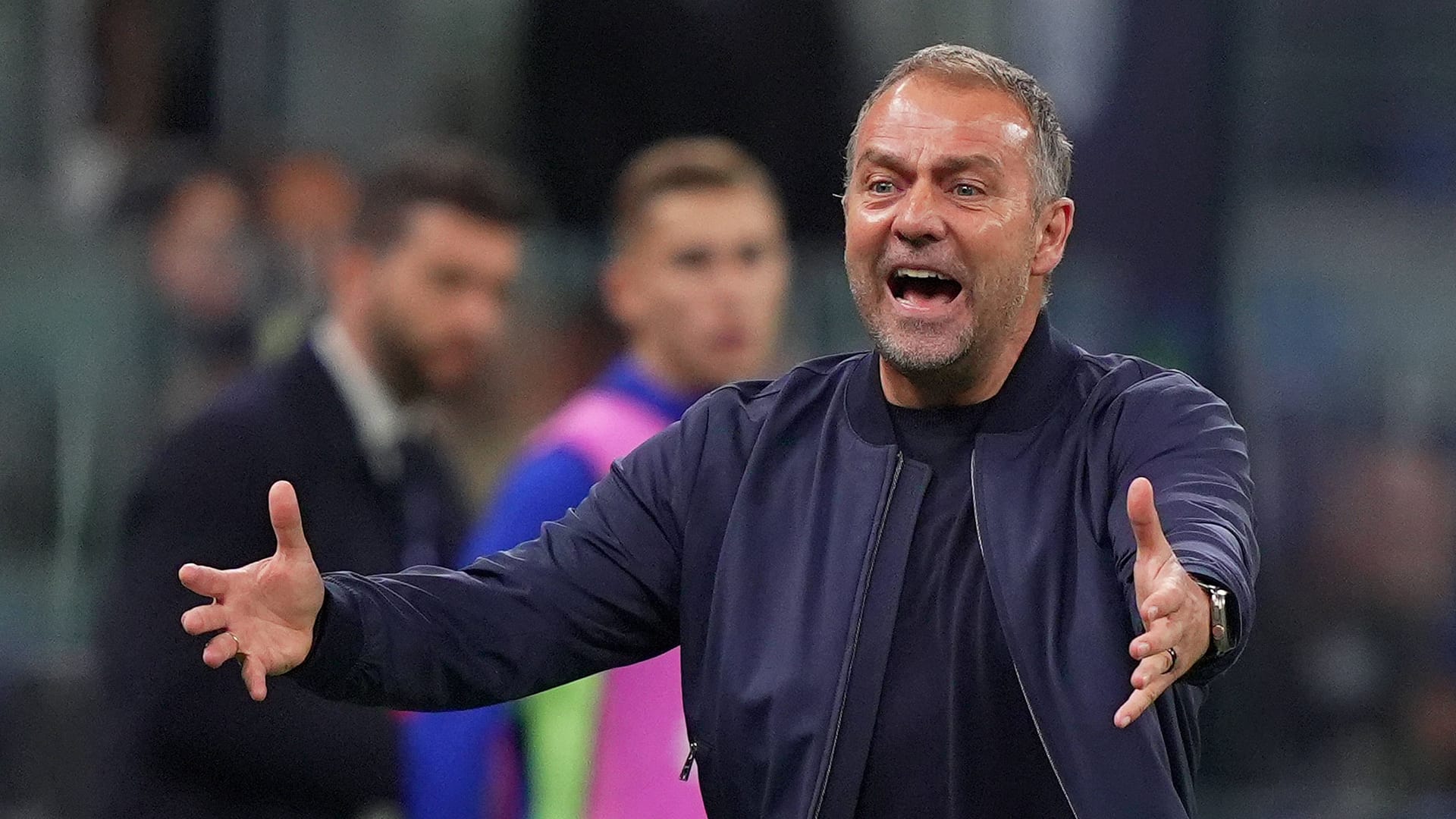 Für Barca-Trainer Hansi Flick ist der Traum vom Finale in München geplatzt. Für Barca-Trainer Hansi Flick ist der Traum vom Finale in München geplatzt.