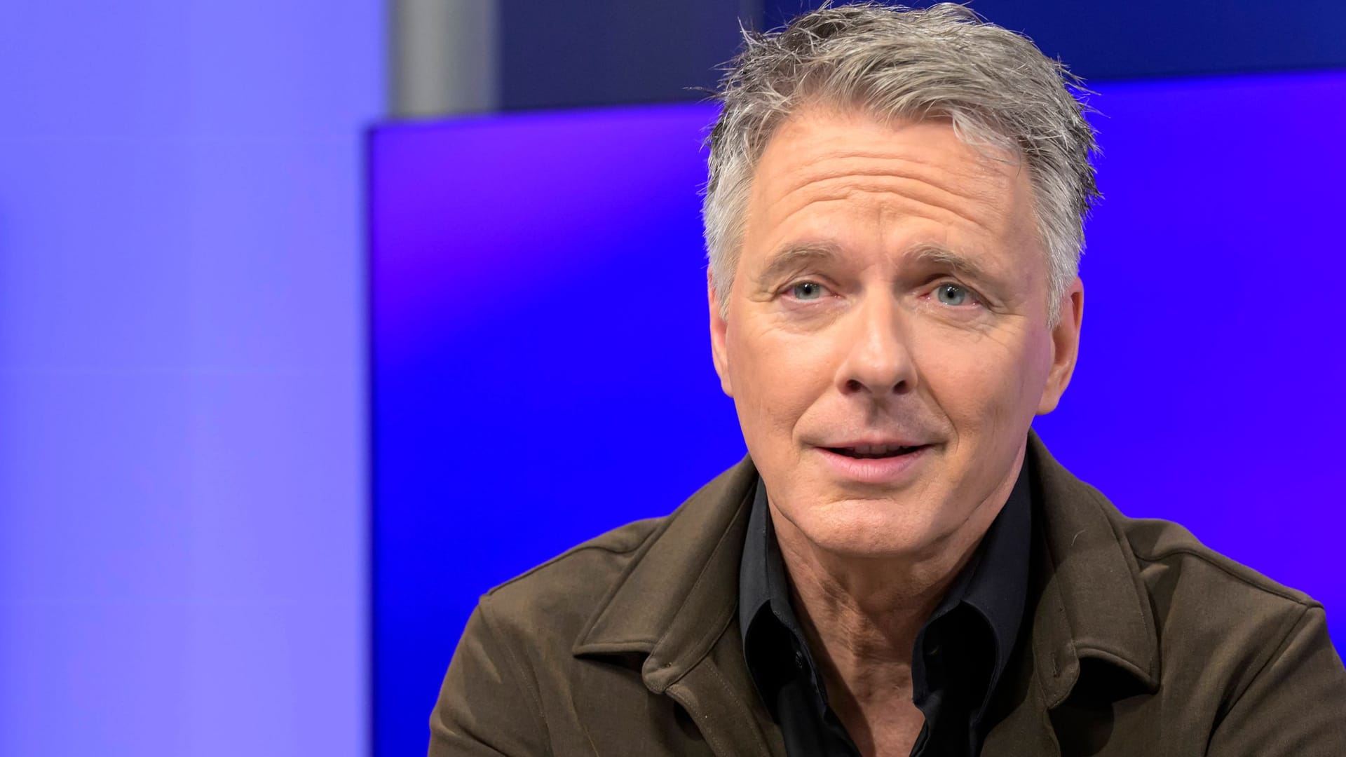 Jörg Pilawa: Der Fernsehmoderator gewährt Einblicke in sein Privatleben. Jörg Pilawa: Der Fernsehmoderator gewährt Einblicke in sein Privatleben.