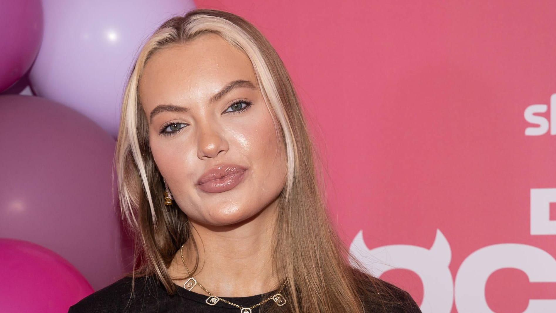 Cheyenne Ochsenknecht: Sie hat ein angespanntes Verhältnis zu ihrem Vater, Schauspieler Uwe Ochsenknecht. Cheyenne Ochsenknecht: Sie hat ein angespanntes Verhältnis zu ihrem Vater, Schauspieler Uwe Ochsenknecht.