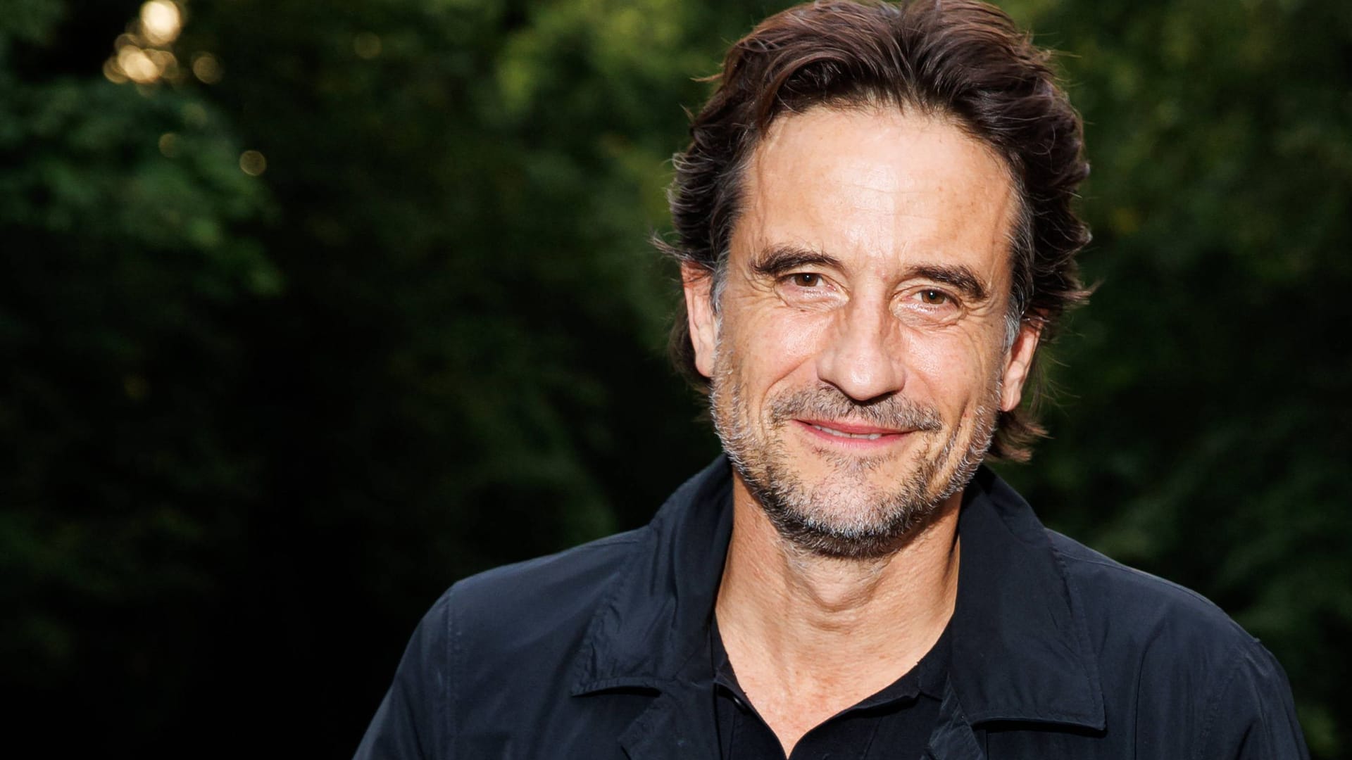 Oliver Mommsen: Er ist wieder in festen Händen. Oliver Mommsen: Er ist wieder in festen Händen.