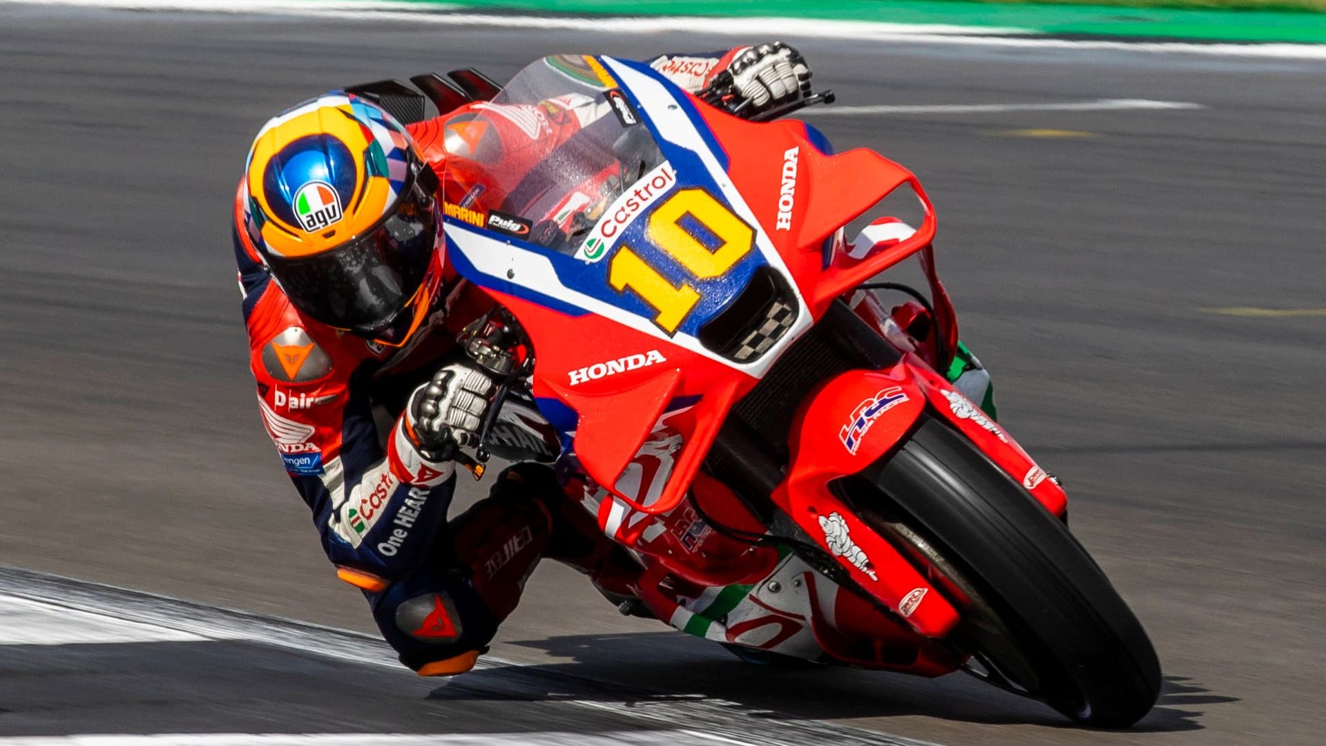 Luca Marini in Aktion (Symbolbild): Er ist aktuell 13. der MotoGP-Wertung. Luca Marini in Aktion (Symbolbild): Er ist aktuell 13. der MotoGP-Wertung.