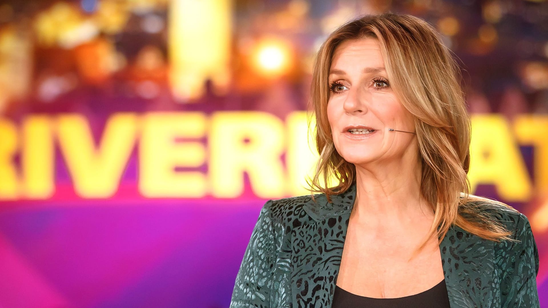 Kim Fisher: Sie begrüßt als Gastgeberin regelmäßig prominente Gäste auf dem "Riverboat". Kim Fisher: Sie begrüßt als Gastgeberin regelmäßig prominente Gäste auf dem "Riverboat".