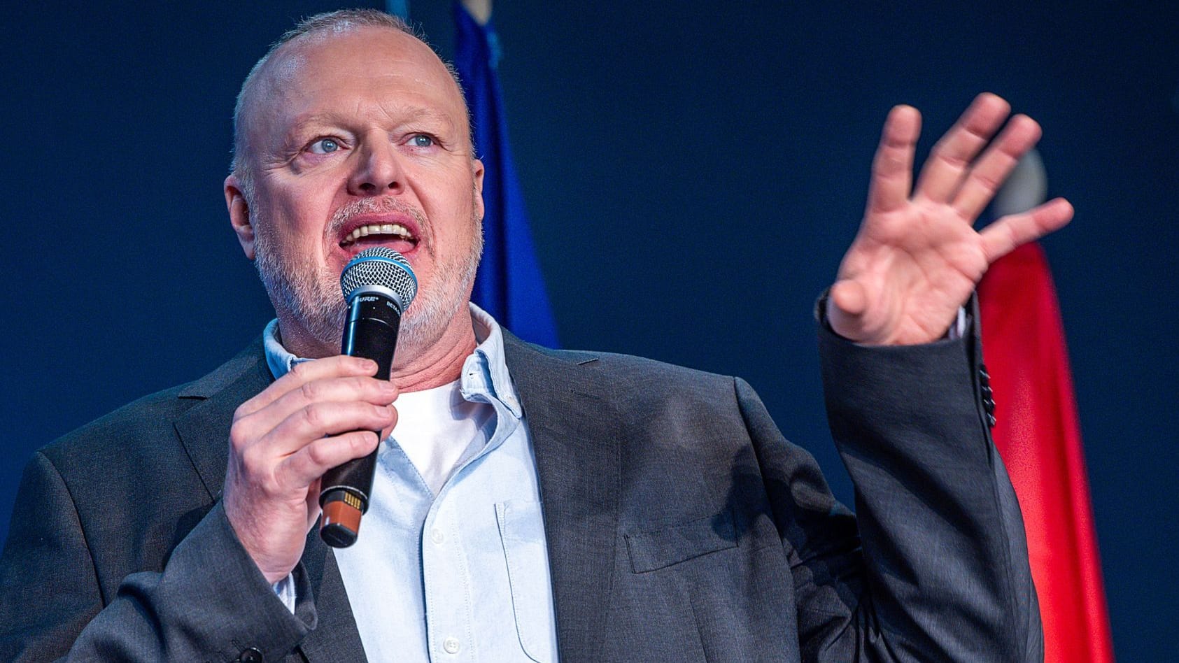 Stefan Raab: Er äußert sich zum Juryvoting beim Eurovision Song Contest. Stefan Raab: Er äußert sich zum Juryvoting beim Eurovision Song Contest.