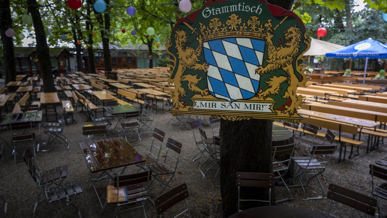 Ein Biergarten am Wiener Platz im Münchner Stadtteil Haidhausen