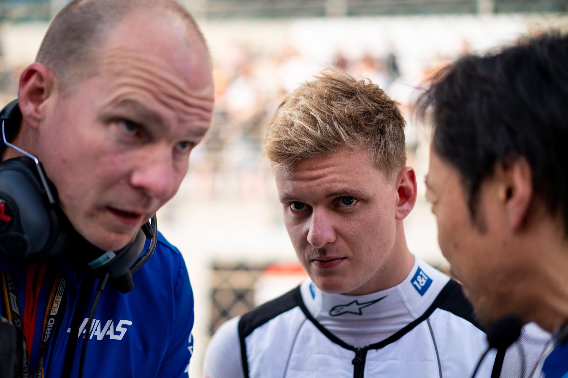Grimmiger Blick: Mick Schumachers Zeit bei Haas verlief nicht besonders glücklich. Grimmiger Blick: Mick Schumachers Zeit bei Haas verlief nicht besonders glücklich.
