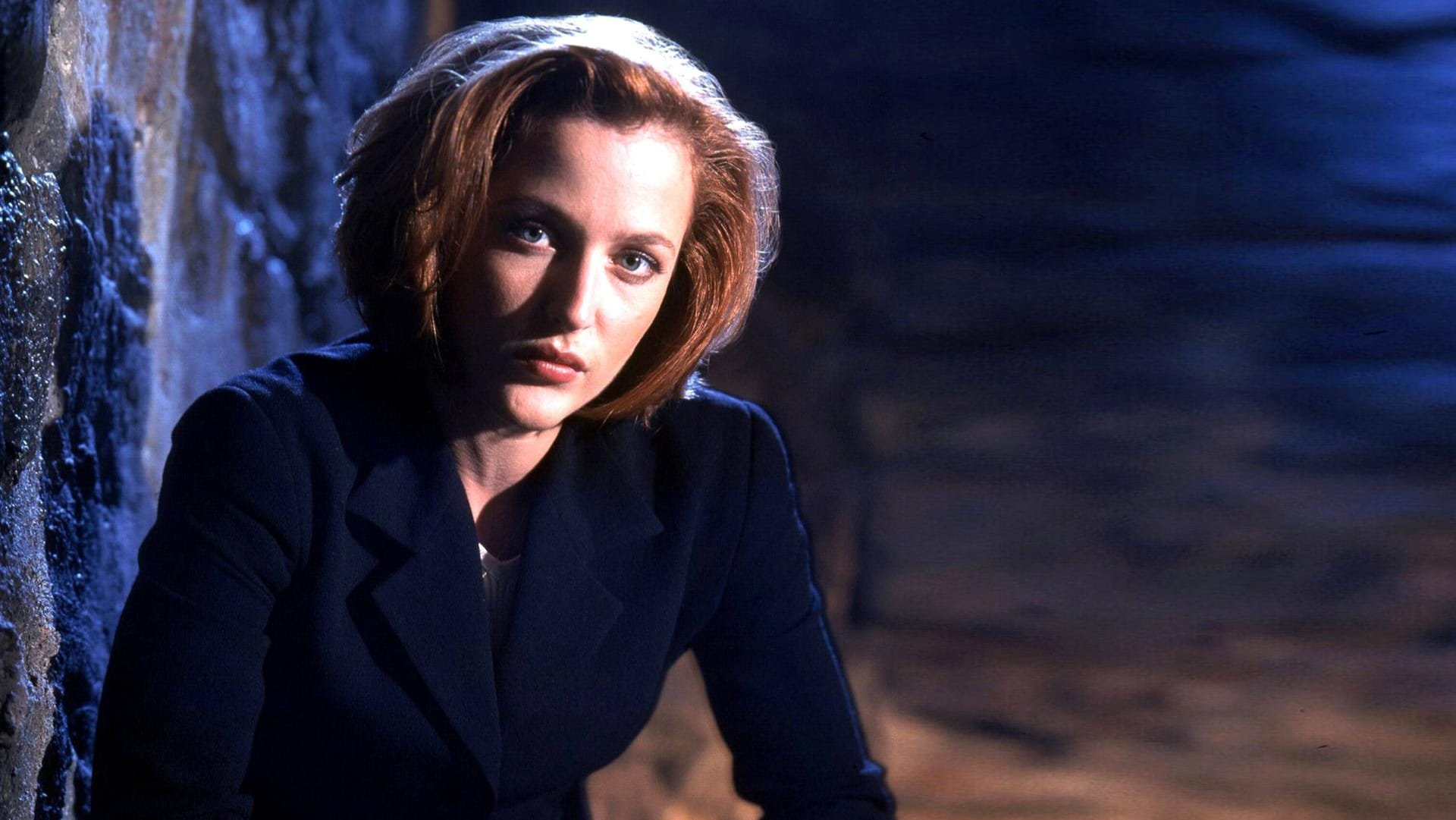 Gillian Anderson: 1993 übernahm sie zum ersten Mal die Rolle der Dana Scully. 1994 war sie dann mit "Akte X" auch in Deutschland zu sehen. Gillian Anderson: 1993 übernahm sie zum ersten Mal die Rolle der Dana Scully. 1994 war sie dann mit "Akte X" auch in Deutschland zu sehen.