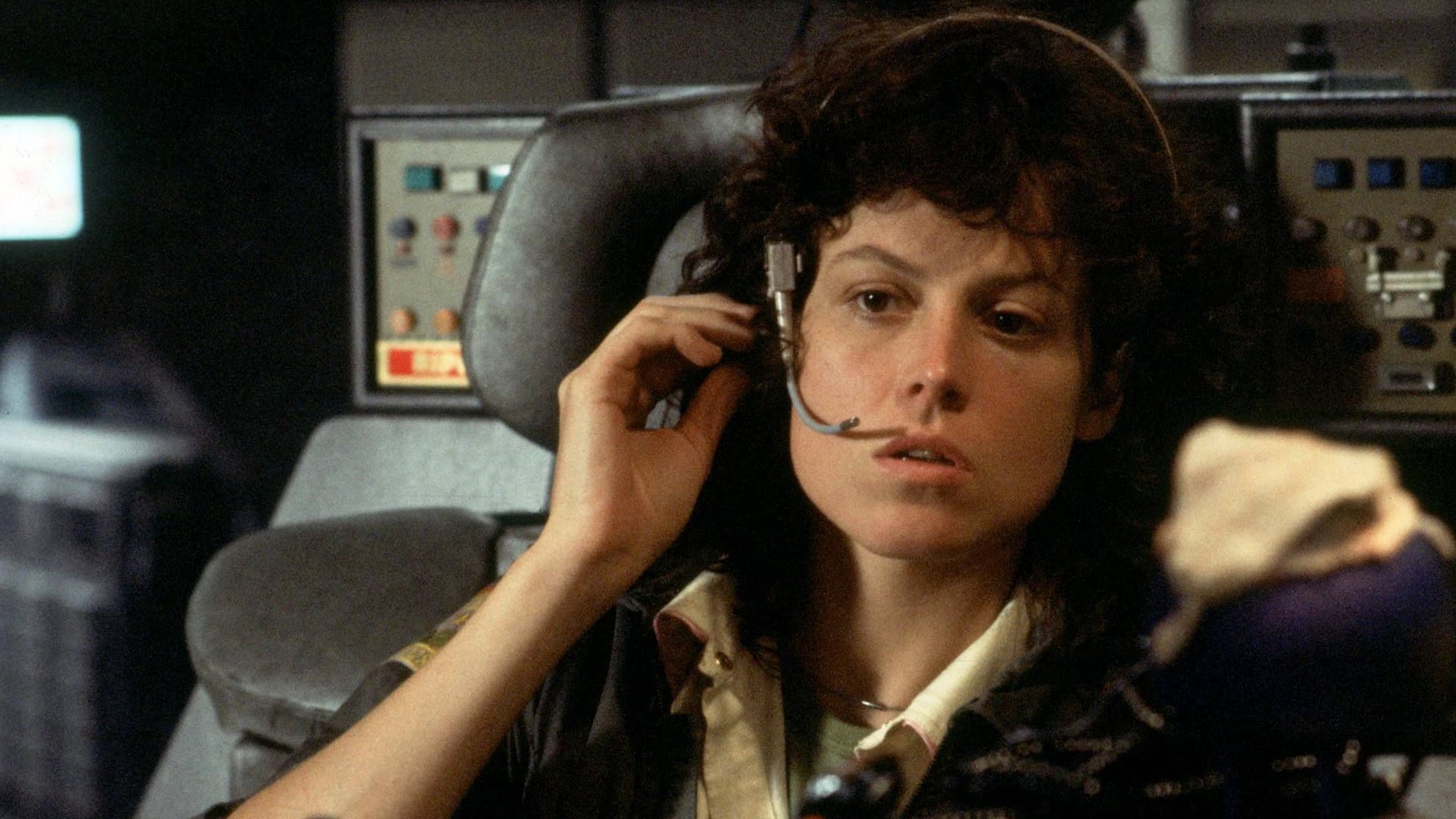 Sigourney Weaver: 1979 wurde sie mit ihrer Rolle in "Alien – Das unheimliche Wesen aus einer fremden Welt" berühmt. Sigourney Weaver: 1979 wurde sie mit ihrer Rolle in "Alien – Das unheimliche Wesen aus einer fremden Welt" berühmt.