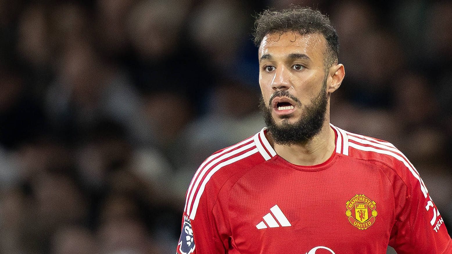 Noussair Mazraoui: Er startet für die "Red Devils". Noussair Mazraoui: Er startet für die "Red Devils".