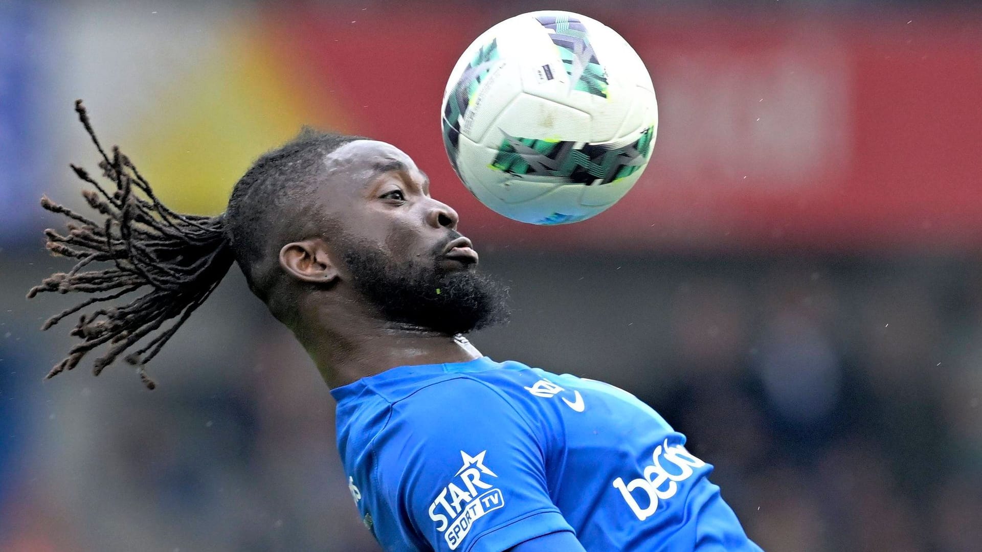 Tolu Arokodare: Der Stürmer kann sich einen Wechsel zum FC Bayern gut vorstellen. Tolu Arokodare: Der Stürmer kann sich einen Wechsel zum FC Bayern gut vorstellen.