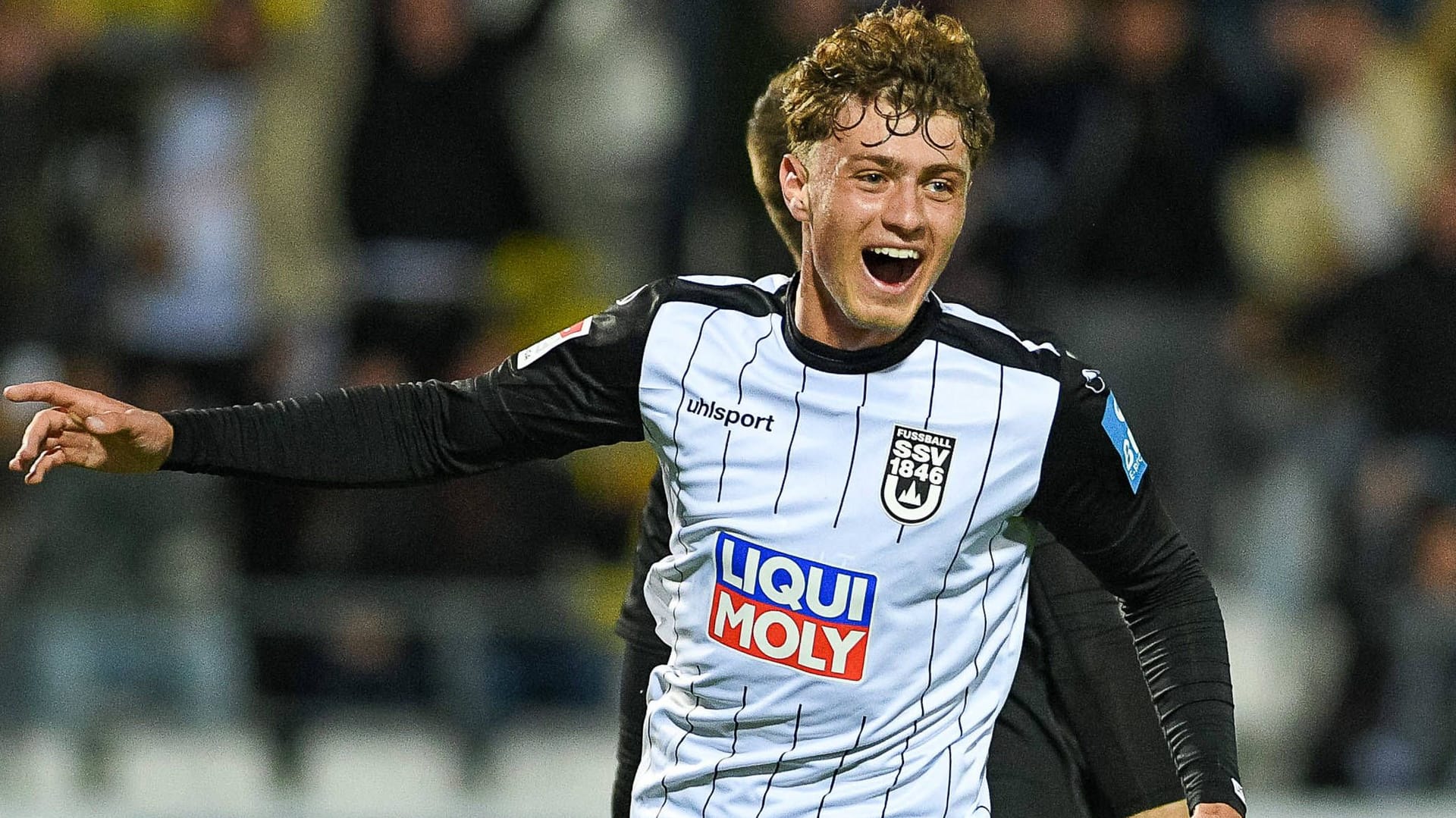 Maurice Krattenmacher im Trikot des SSV Ulm: Der 19-Jährige gehörte zu den Leistungsträgern der "Spatzen" in der vergangenen Saison. Maurice Krattenmacher im Trikot des SSV Ulm: Der 19-Jährige gehörte zu den Leistungsträgern der "Spatzen" in der vergangenen Saison.