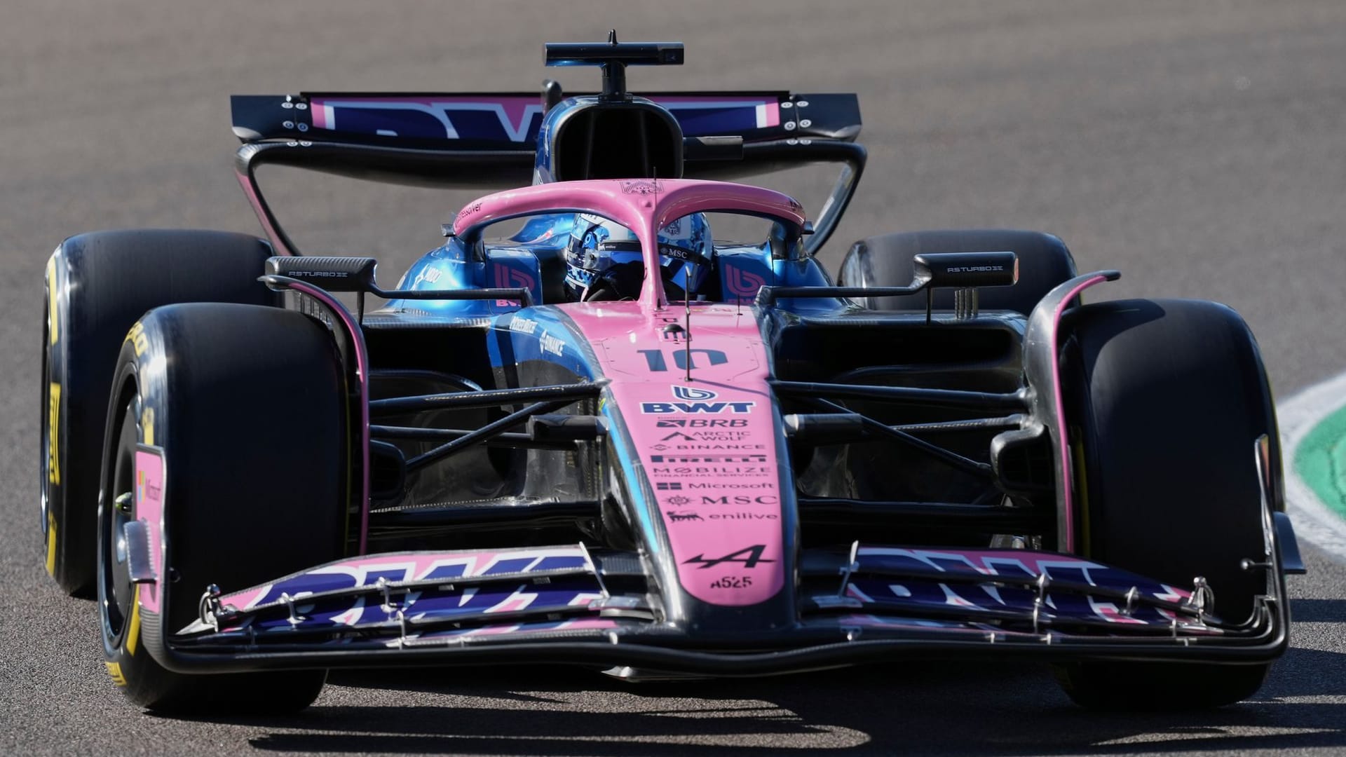 Pierre Gasly auf der Strecke in Imola: Der Franzose fährt seit 2023 für Alpine. Pierre Gasly auf der Strecke in Imola: Der Franzose fährt seit 2023 für Alpine.