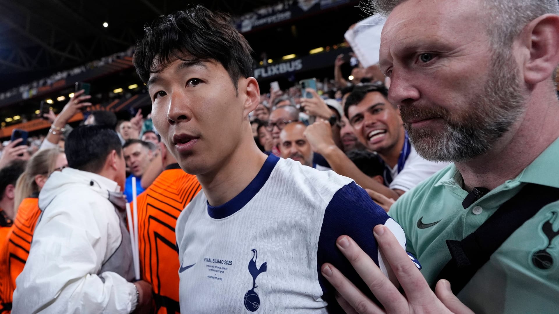 Heung-min Son: Der Südkoreaner musste den Abend ohne Medaille verbringen. Heung-min Son: Der Südkoreaner musste den Abend ohne Medaille verbringen.
