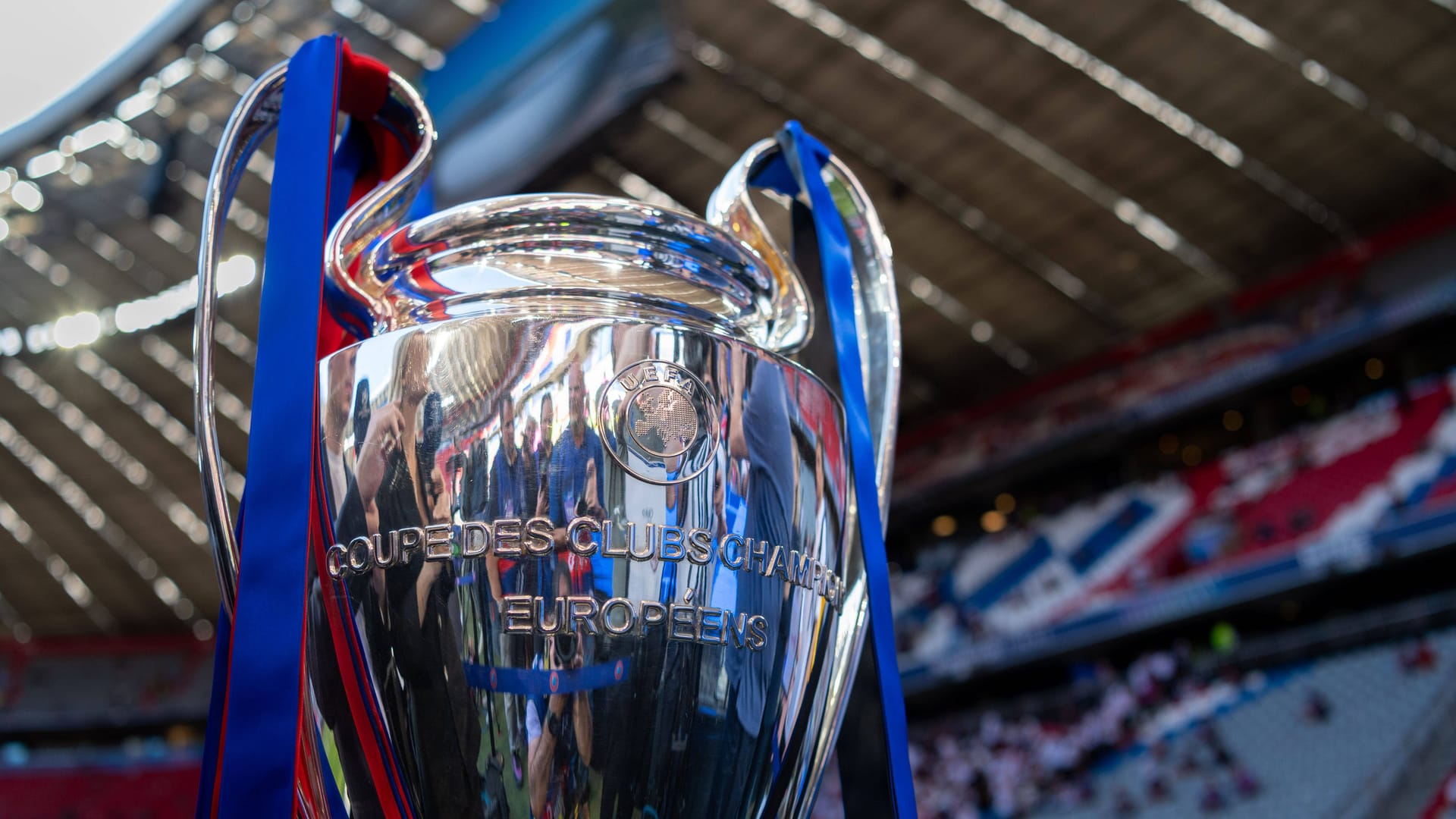 Trophäe der Champions League: Die Uefa schraubt weiter an dem Format. Trophäe der Champions League: Die Uefa schraubt weiter an dem Format.