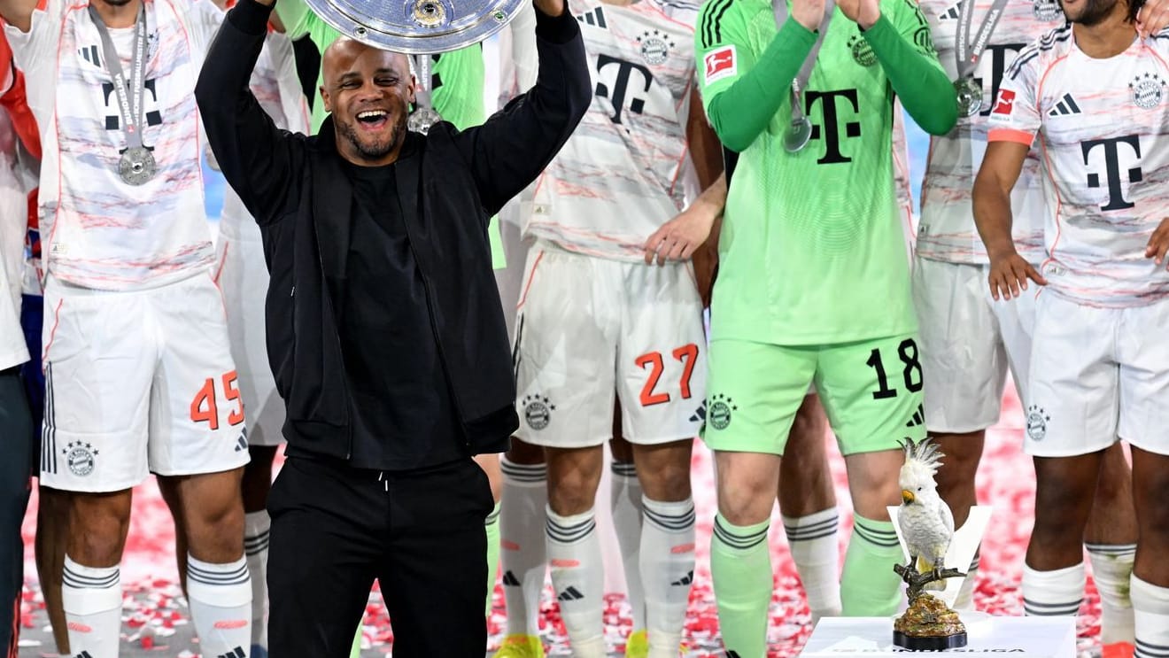 Vincent Kompany: Er feiert seinen Meistertitel mit den Bayern. Vincent Kompany: Er feiert seinen Meistertitel mit den Bayern.