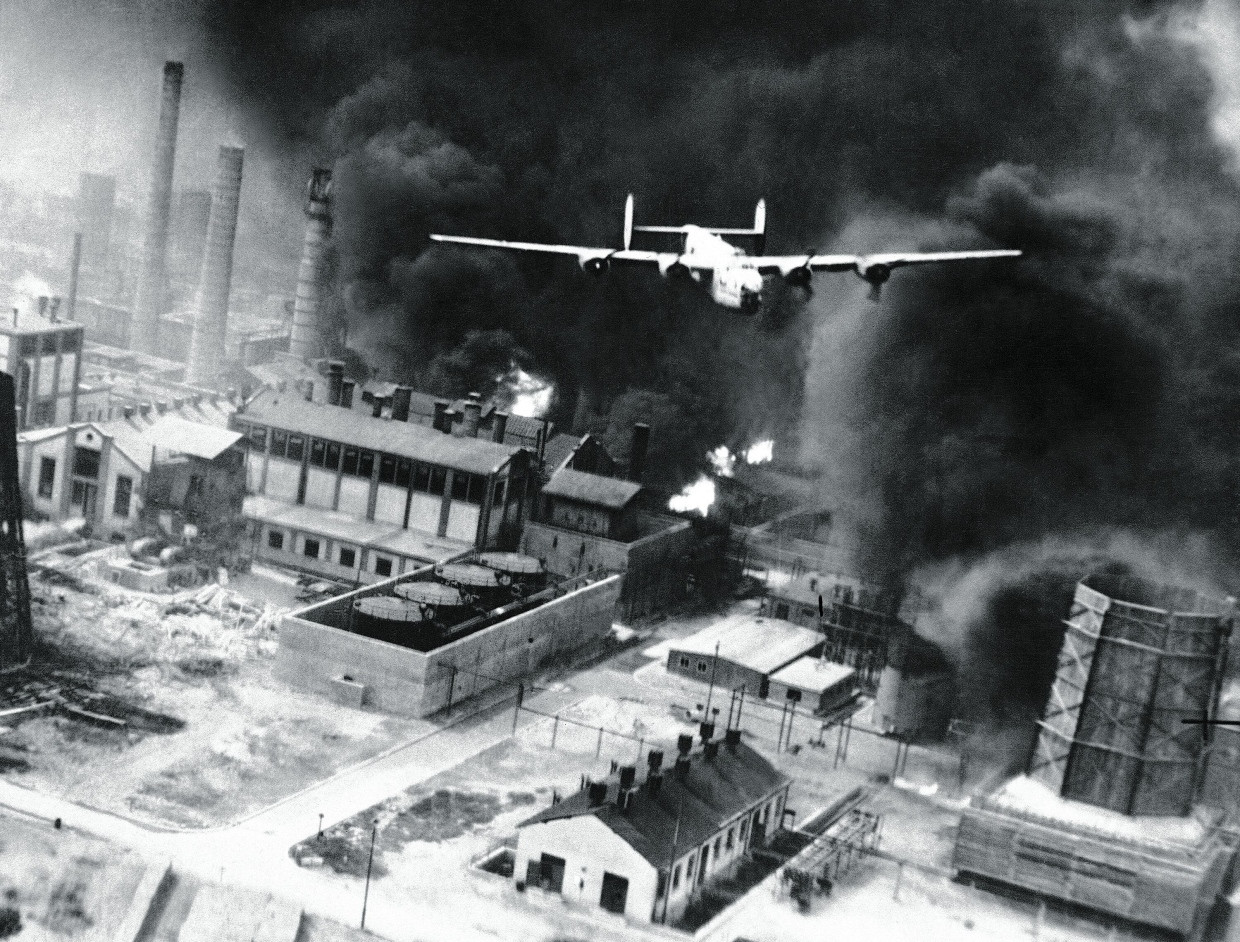 Der amerikanische Luftangriff auf Ölraffinerien in Ploiești im August 1943