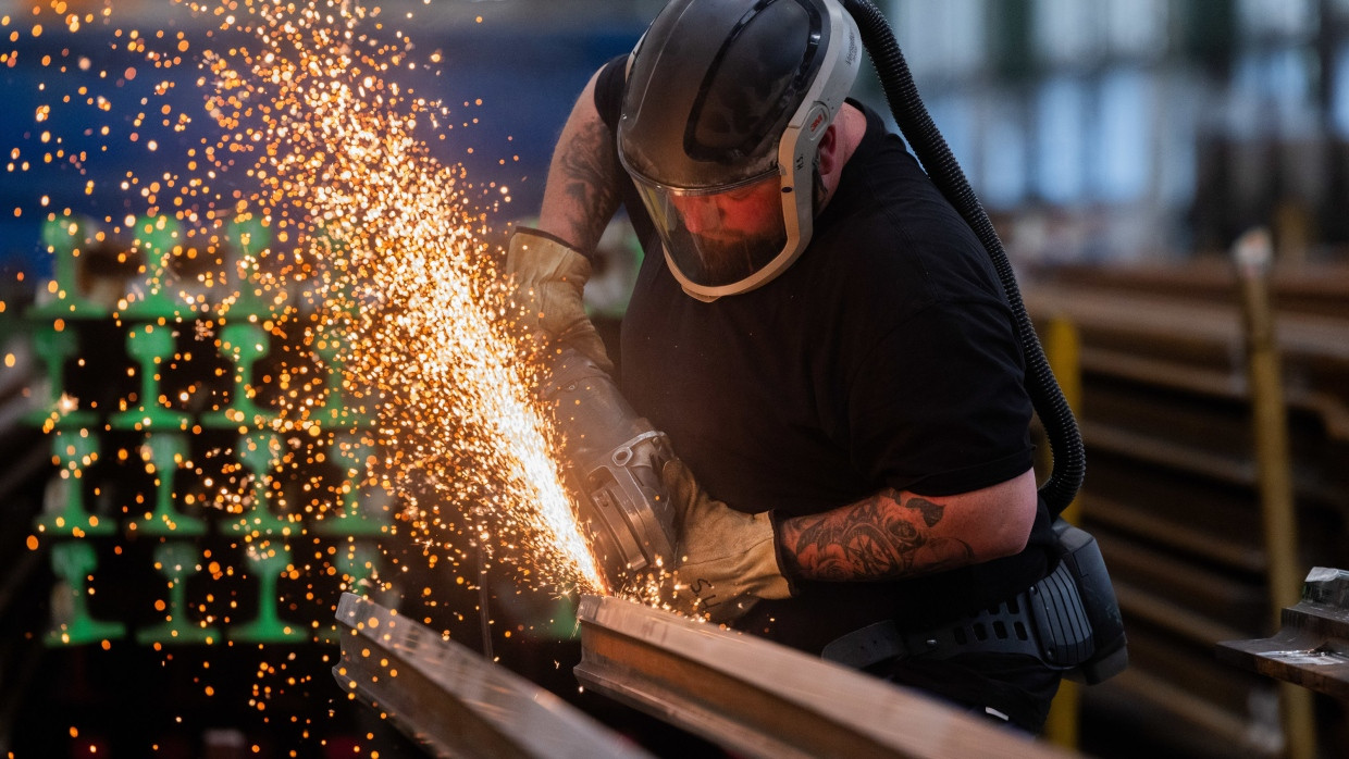 Die Politik nimmt die Industrie in den Blick – auch in Nordrhein-Westfalen.