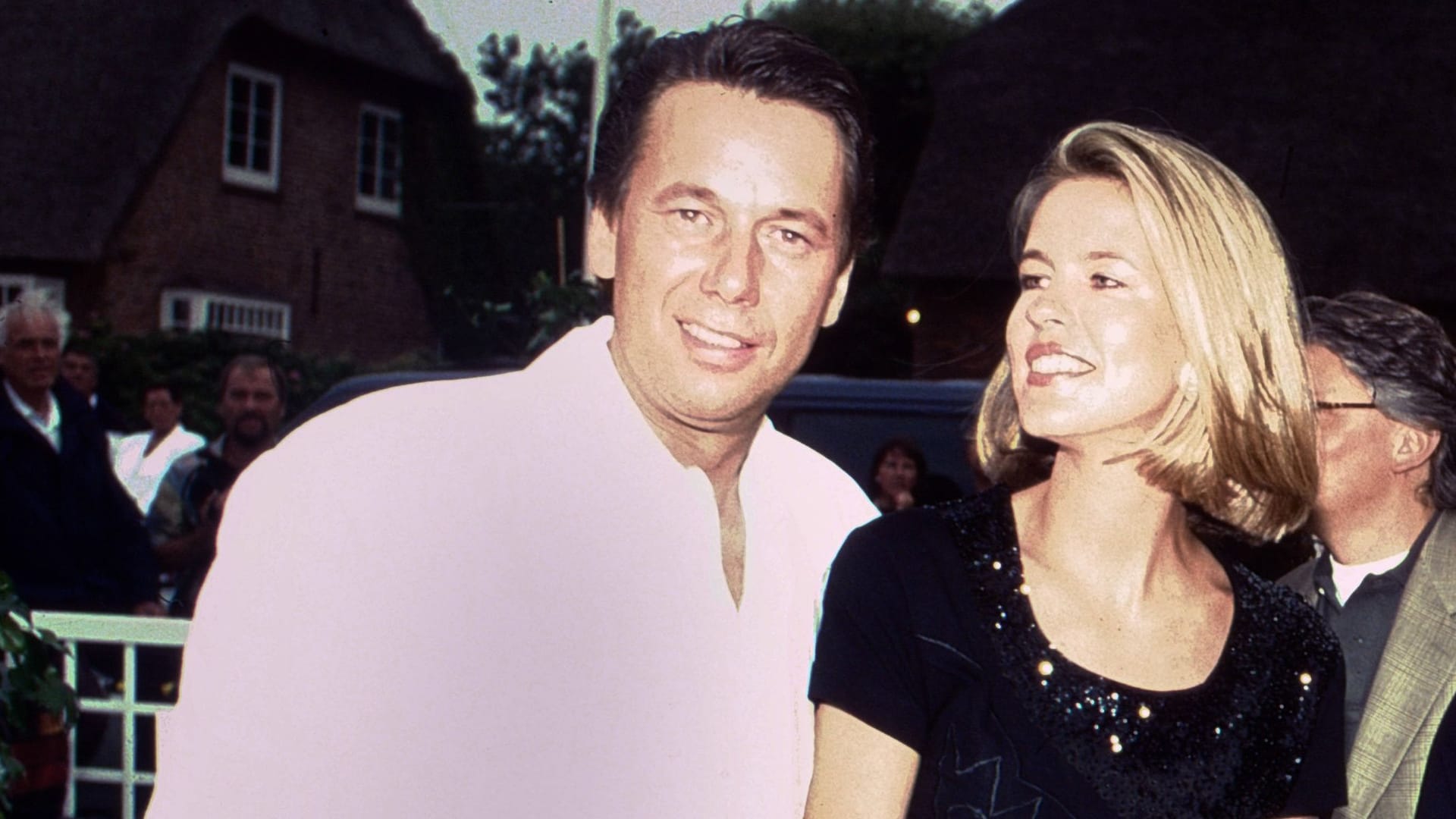 Roland Kaiser und Anja Schüte: Sie waren von 1990 bis 1995 verheiratet. Roland Kaiser und Anja Schüte: Sie waren von 1990 bis 1995 verheiratet.