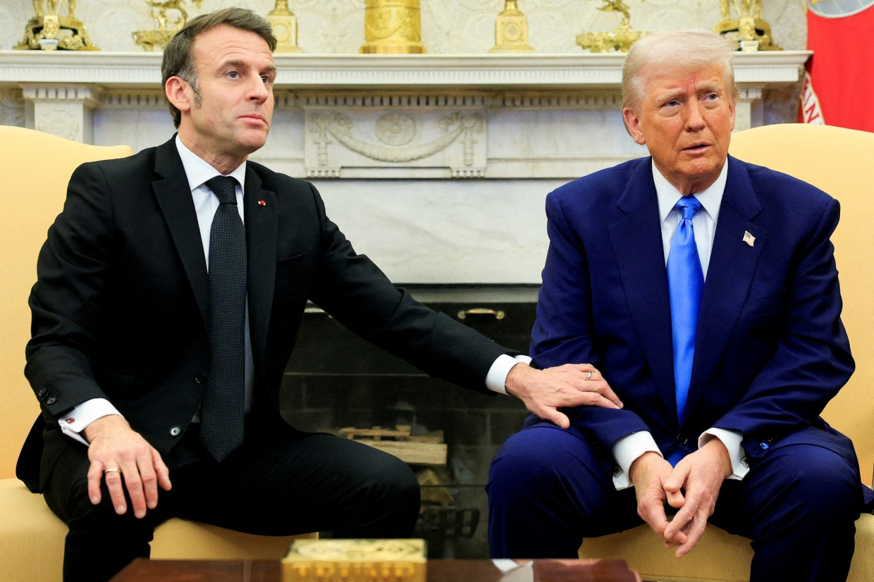 Hand auf den Arm: Macron und Trump am 24. Februar im Oval Office