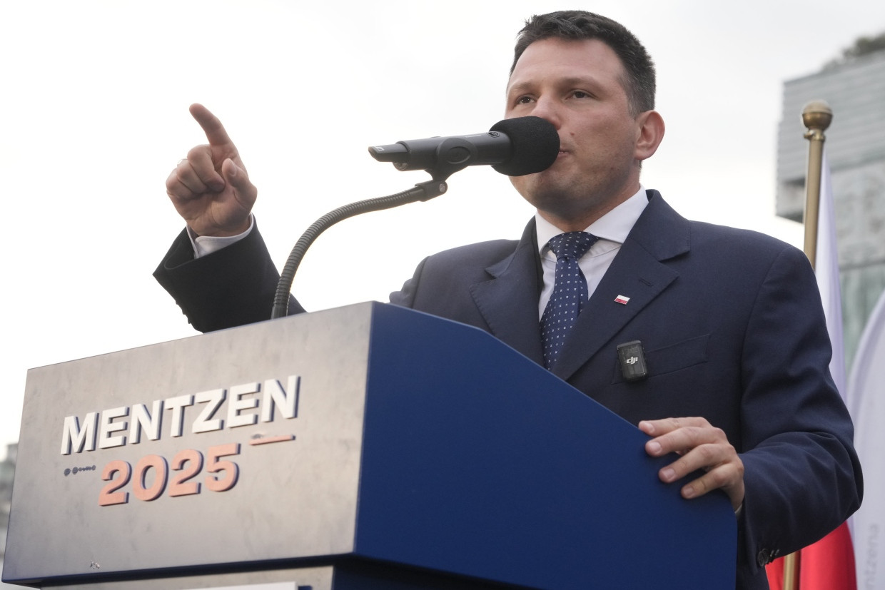 Erreichte Platz drei im ersten Wahlgang: Sławomir Mentzen, Chef der rechtsradikal-libertären Partei Konfederacja