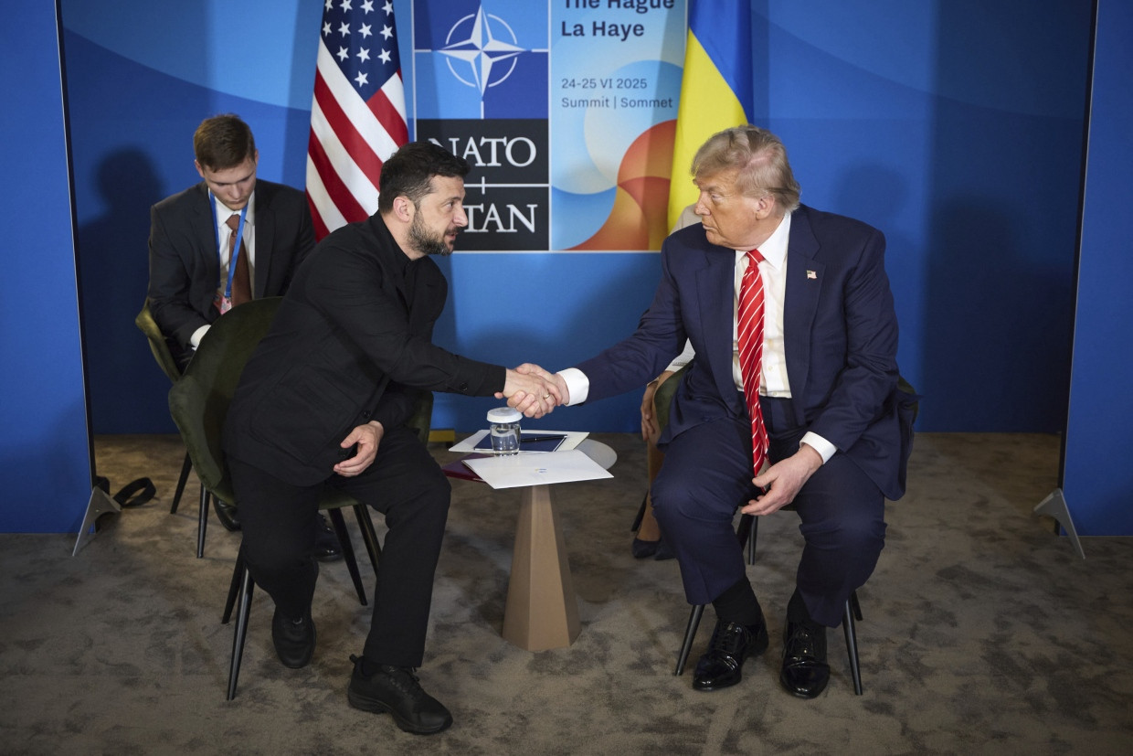 Besseres Gespräch als im Oval Office: Donald Trump beim NATO-Gipfel mit dem ukrainischen Präsidenten Wolodymyr Selenskyj