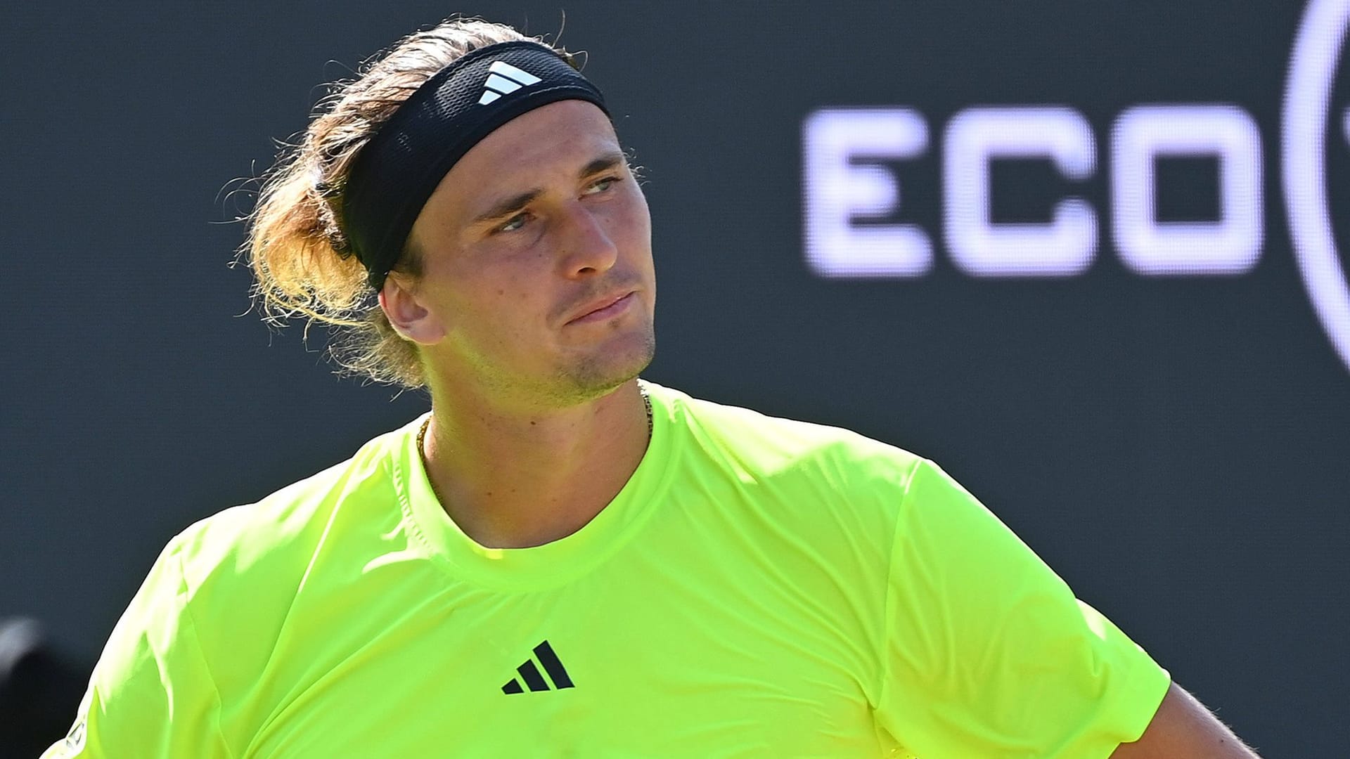 Alexander Zverev: Er steht in Stuttgart im Viertelfinale. Alexander Zverev: Er steht in Stuttgart im Viertelfinale.