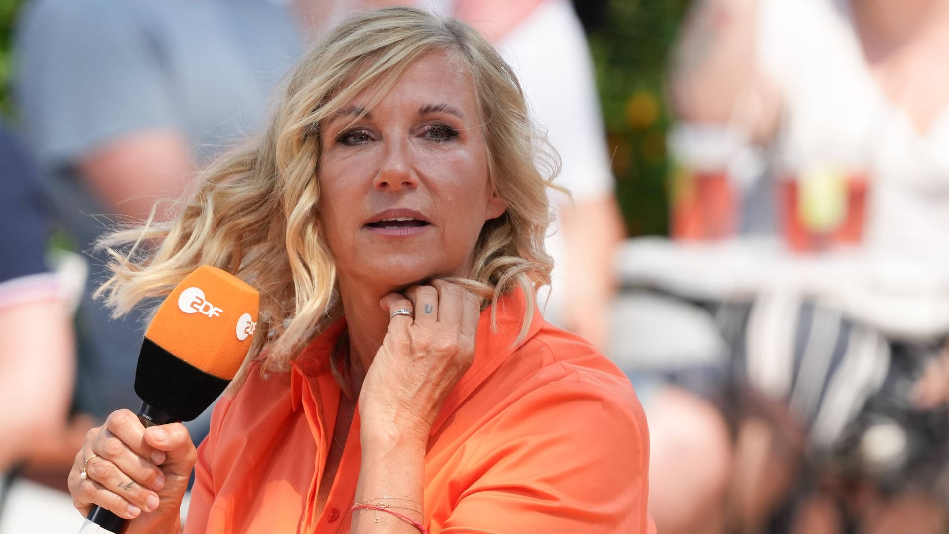 Andrea Kiewel: 2000 gab die Moderatorin ihr Debüt im "ZDF-Fernsehgarten". Andrea Kiewel: 2000 gab die Moderatorin ihr Debüt im "ZDF-Fernsehgarten".