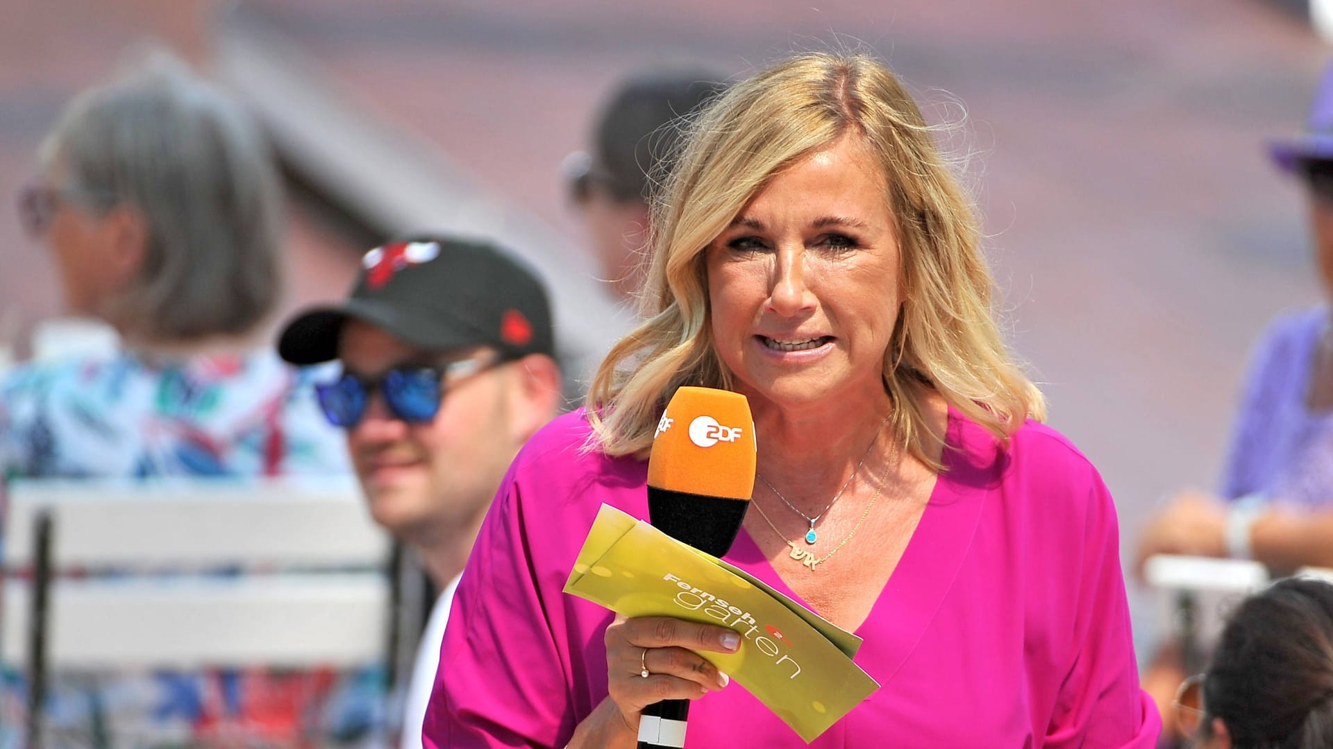 Andrea Kiewel: Sie moderiert seit vielen Jahren den "ZDF-Fernsehgarten". Andrea Kiewel: Sie moderiert seit vielen Jahren den "ZDF-Fernsehgarten".