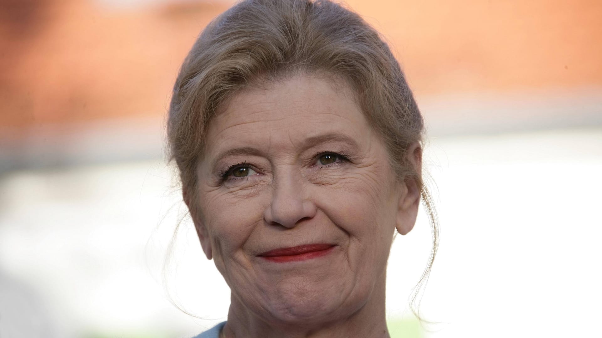 Lisa Kreuzer: Sie ist in Tübingen aufgewachsen. Lisa Kreuzer: Sie ist in Tübingen aufgewachsen.