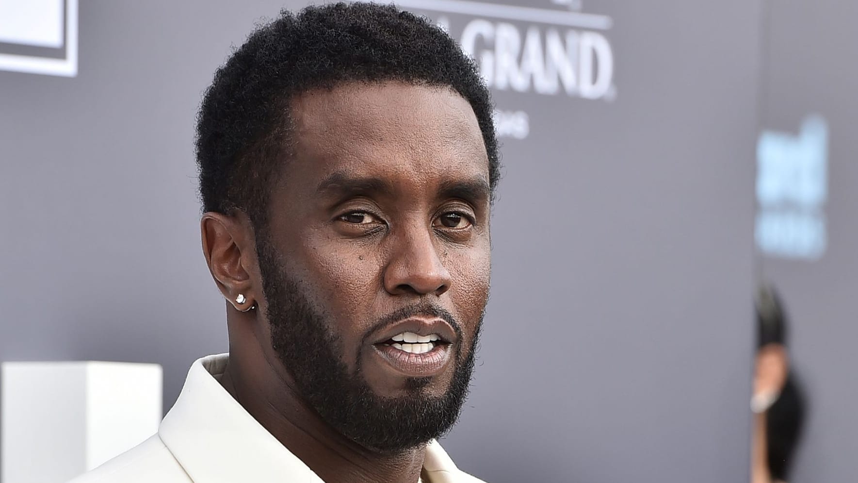 Sean "Diddy" Combs: Er sitzt nach zahlreichen Anklagen wegen Sexualverbrechen in Untersuchungshaft. Sean "Diddy" Combs: Er sitzt nach zahlreichen Anklagen wegen Sexualverbrechen in Untersuchungshaft.