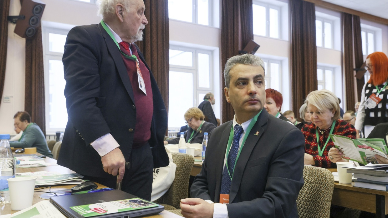 Lew Schlossberg bei einer Veranstaltung der Partei Jabloko im Dezember 2023