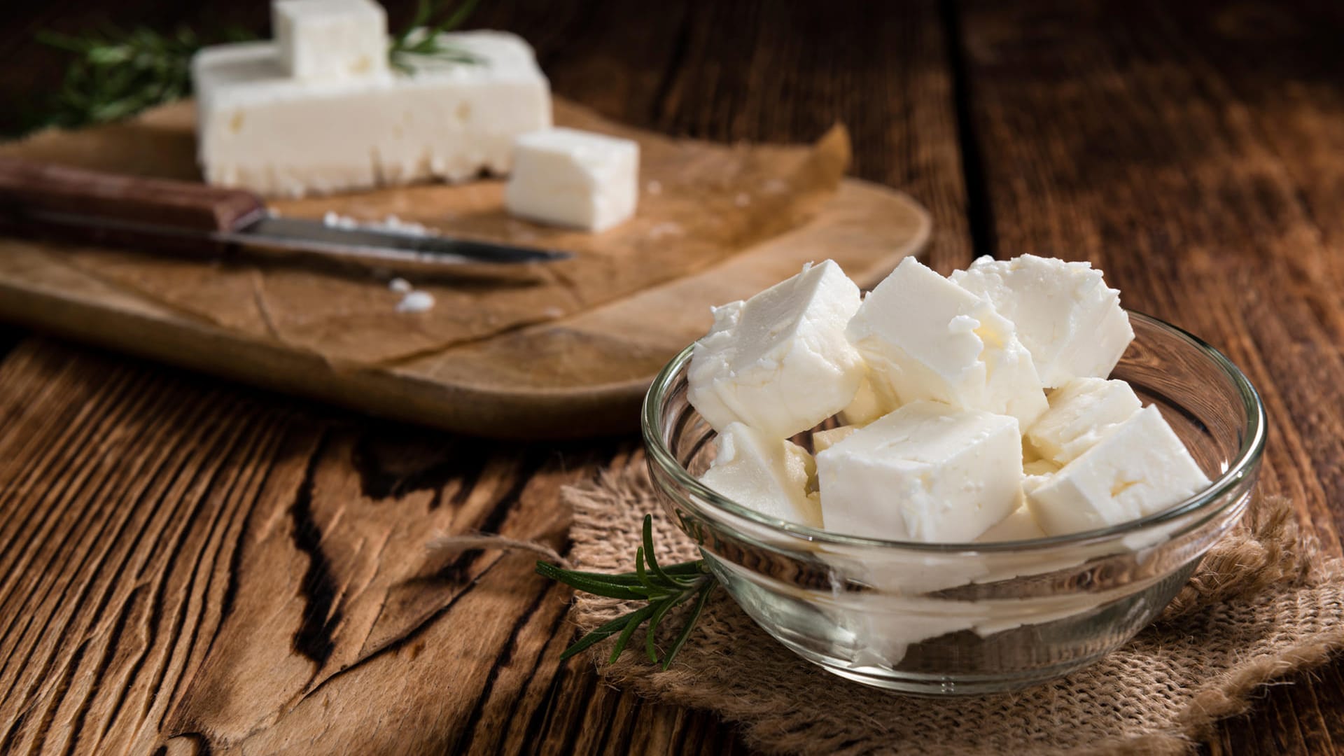 Geschnittener Feta: Feta-Käse ist gut verträglich. Geschnittener Feta: Feta-Käse ist gut verträglich.
