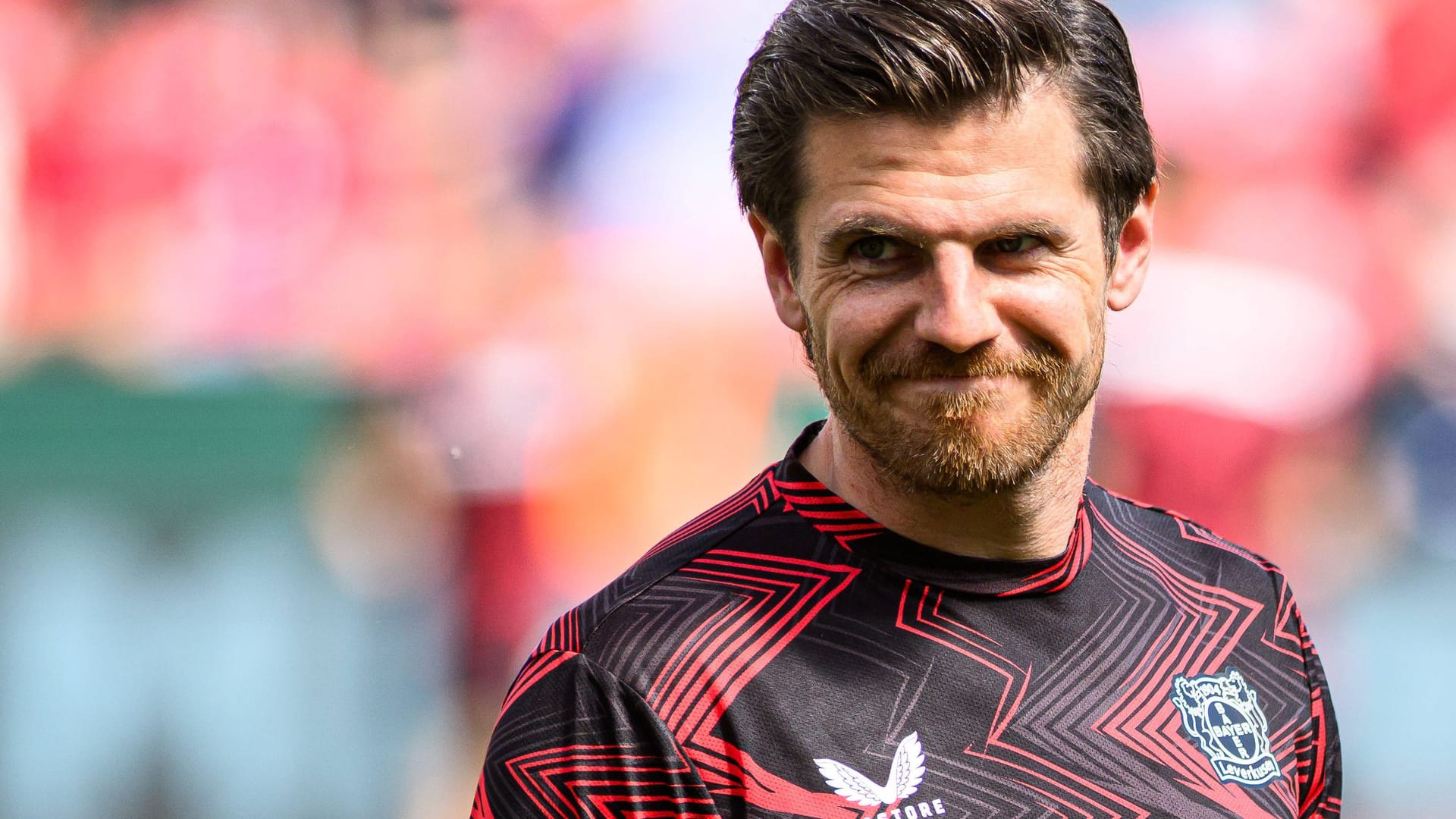 Jonas Hofmann: Der Profi steht noch bis 2027 in Leverkusen unter Vertrag. Jonas Hofmann: Der Profi steht noch bis 2027 in Leverkusen unter Vertrag.