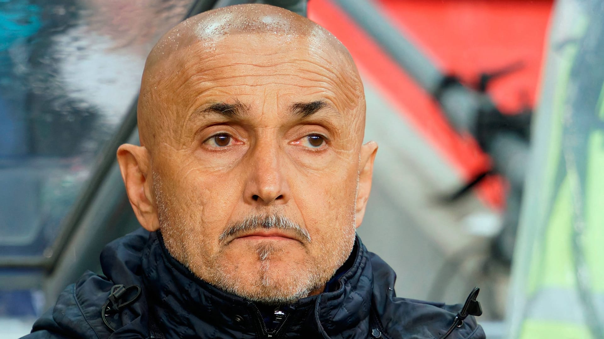 Luciano Spalletti: Der Nationaltrainer Italiens verlor mit seinem Team am Freitag mit 0:3 in Norwegen. Luciano Spalletti: Der Nationaltrainer Italiens verlor mit seinem Team am Freitag mit 0:3 in Norwegen.