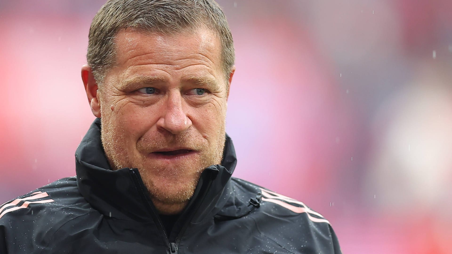 Max Eberl: Er ist siet März 2024 Sport-Vorstand beim FC Bayern. Max Eberl: Er ist siet März 2024 Sport-Vorstand beim FC Bayern.