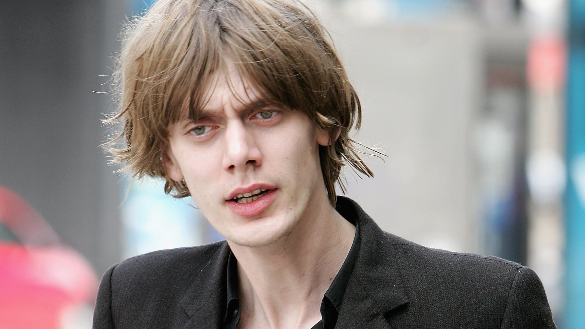 Patrick Walden: Er war Teil der Musikgruppe Babyshambles. Patrick Walden: Er war Teil der Musikgruppe Babyshambles.
