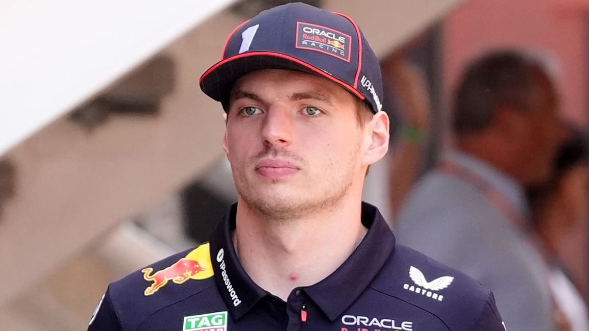 Max Verstappen am Rande des Grand Prix von Barcelona: Der Niederländer hatte im Rennen die Nerven verloren. Max Verstappen am Rande des Grand Prix von Barcelona: Der Niederländer hatte im Rennen die Nerven verloren.