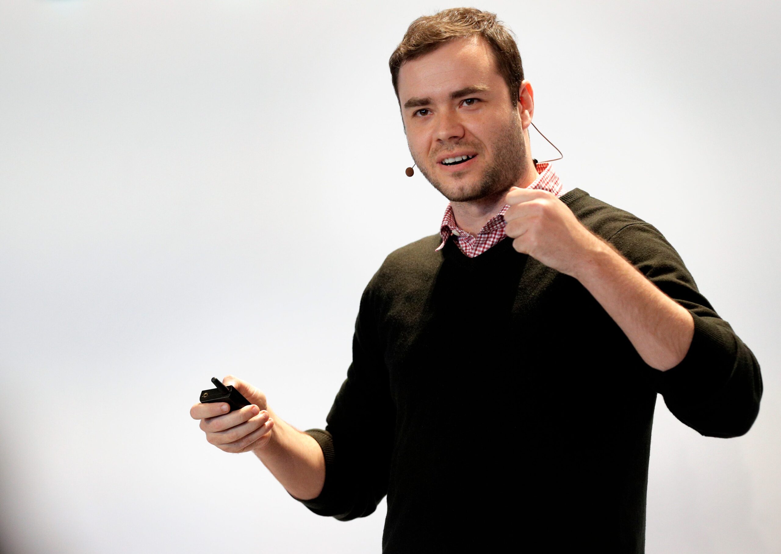 Laut Andrej Karpathy mache die KI immer noch Fehler, „die kein Mensch machen würde“.