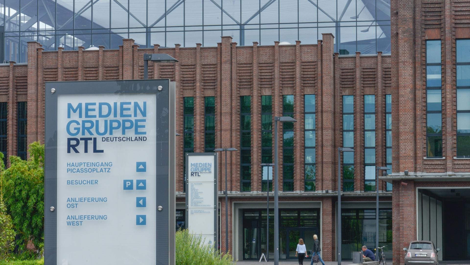 Hauptverwaltung der RTL-Mediengruppe in Köln-Deutz: Das Unternehmen, zu dem auch der gleichnamige TV-Sender gehört, steigt aus dem MDax ab. Hauptverwaltung der RTL-Mediengruppe in Köln-Deutz: Das Unternehmen, zu dem auch der gleichnamige TV-Sender gehört, steigt aus dem MDax ab.