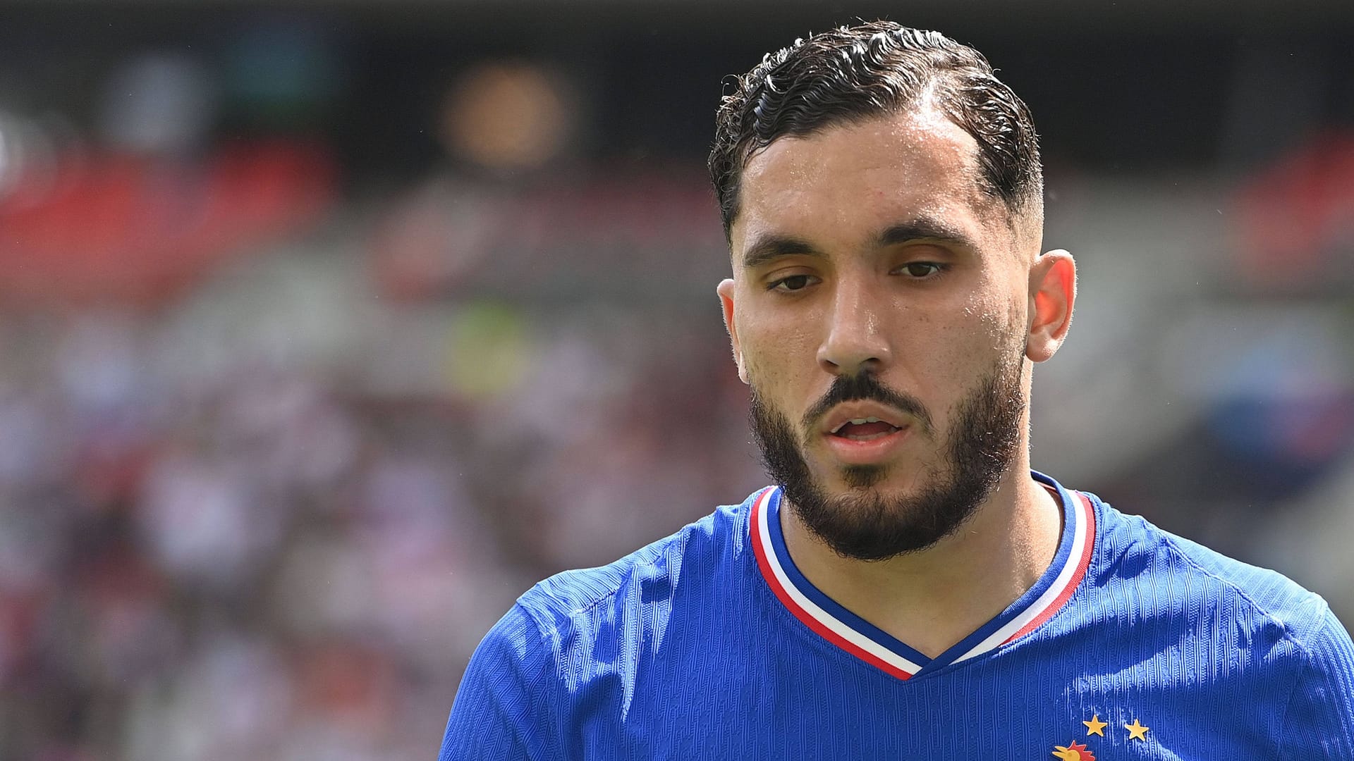 Rayan Cherki: Er wird künftig wohl in England spielen. Rayan Cherki: Er wird künftig wohl in England spielen.