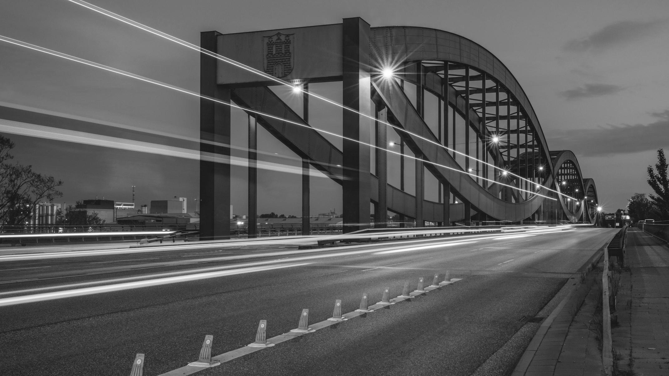 Robotaxis: Heimfahrt nach einer langen Hamburger Nacht? Bald könnte das Auto selbst fahren.
