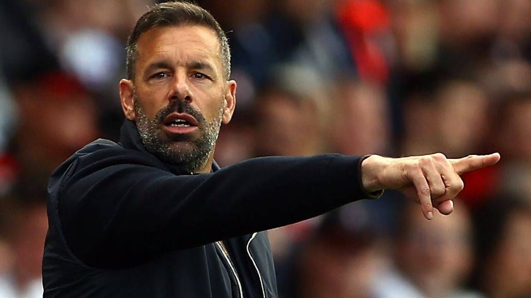 Ruud van Nistelrooy: Der Niederländer spielte als Profi unter anderem für Manchester United und den HSV. Ruud van Nistelrooy: Der Niederländer spielte als Profi unter anderem für Manchester United und den HSV.