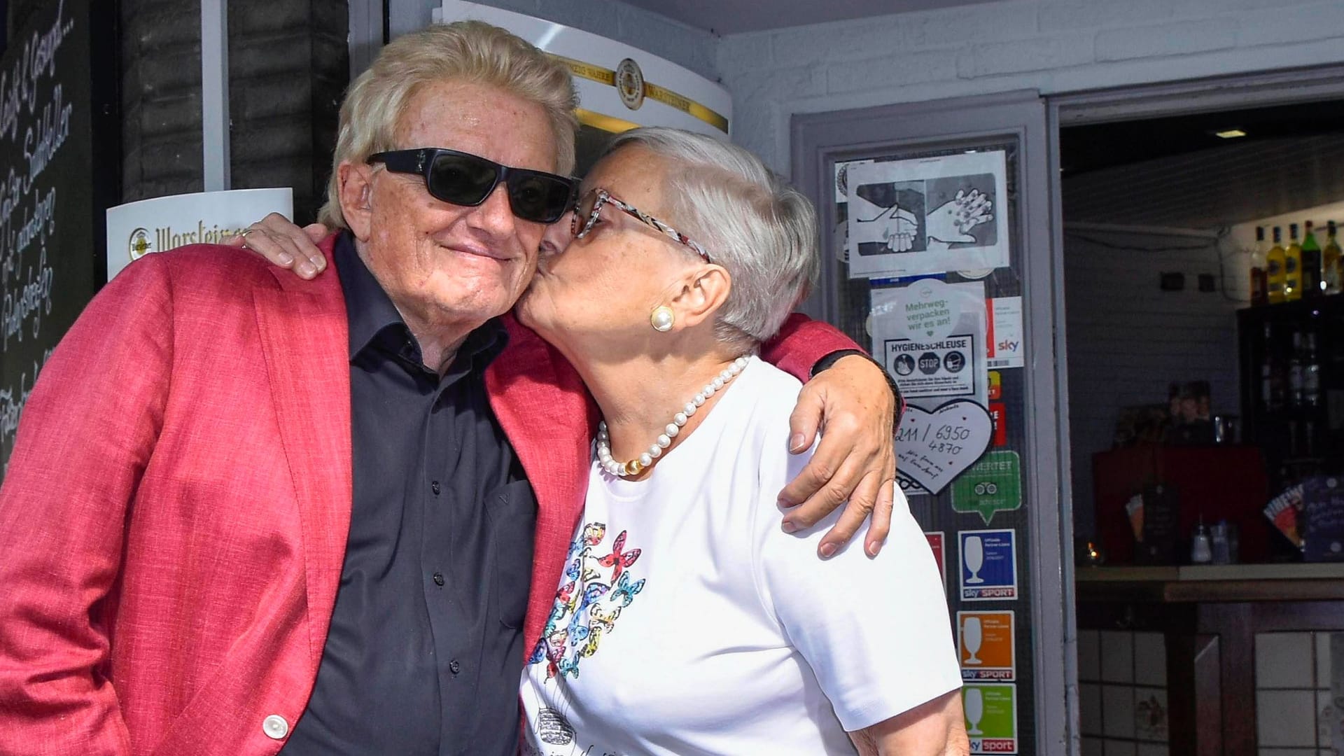 Heino: Der Musiker hatte ein enges Verhältnis zu seiner Schwester. Heino: Der Musiker hatte ein enges Verhältnis zu seiner Schwester.